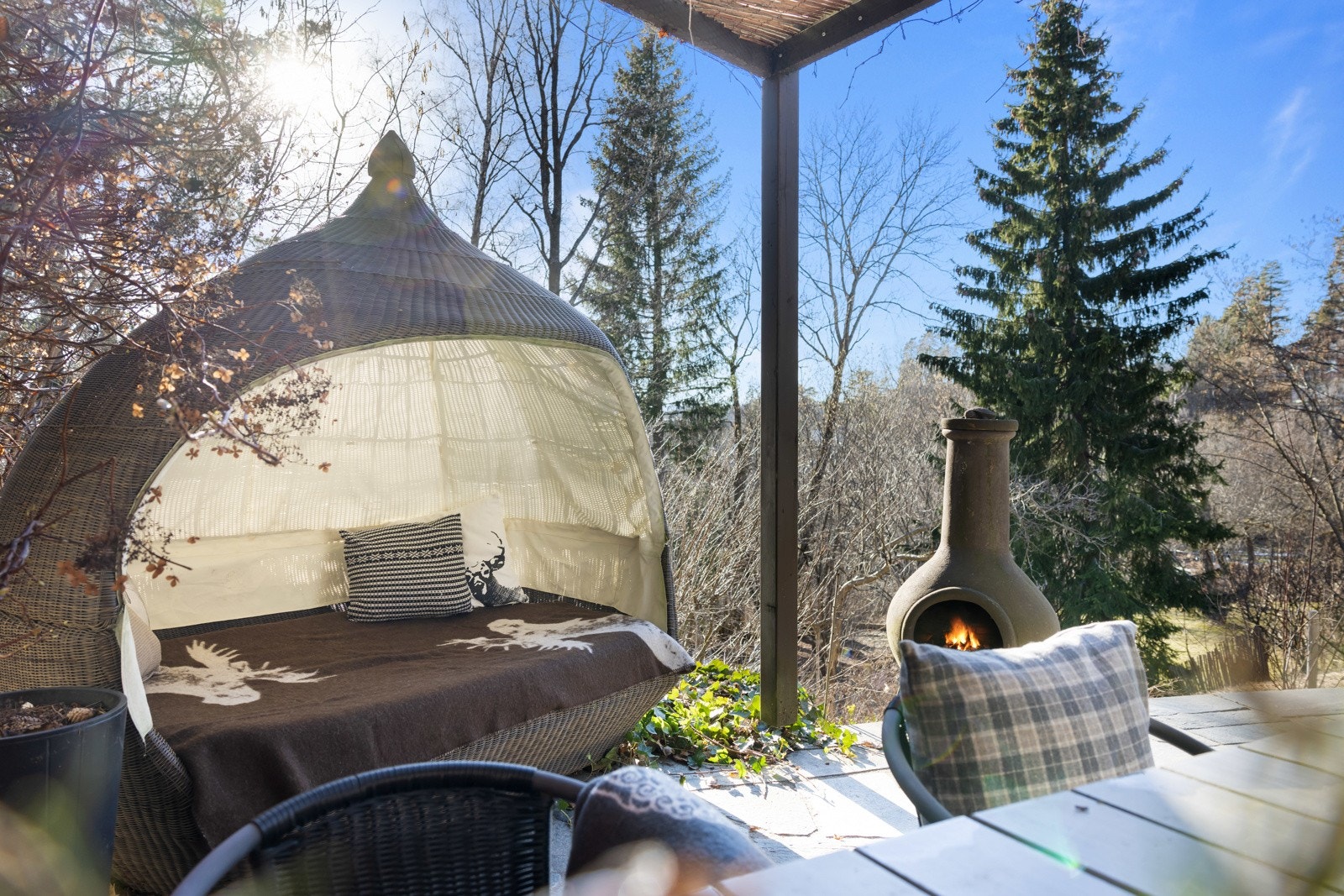 Solrikt og lunt, uten innsyn! Galleribilde