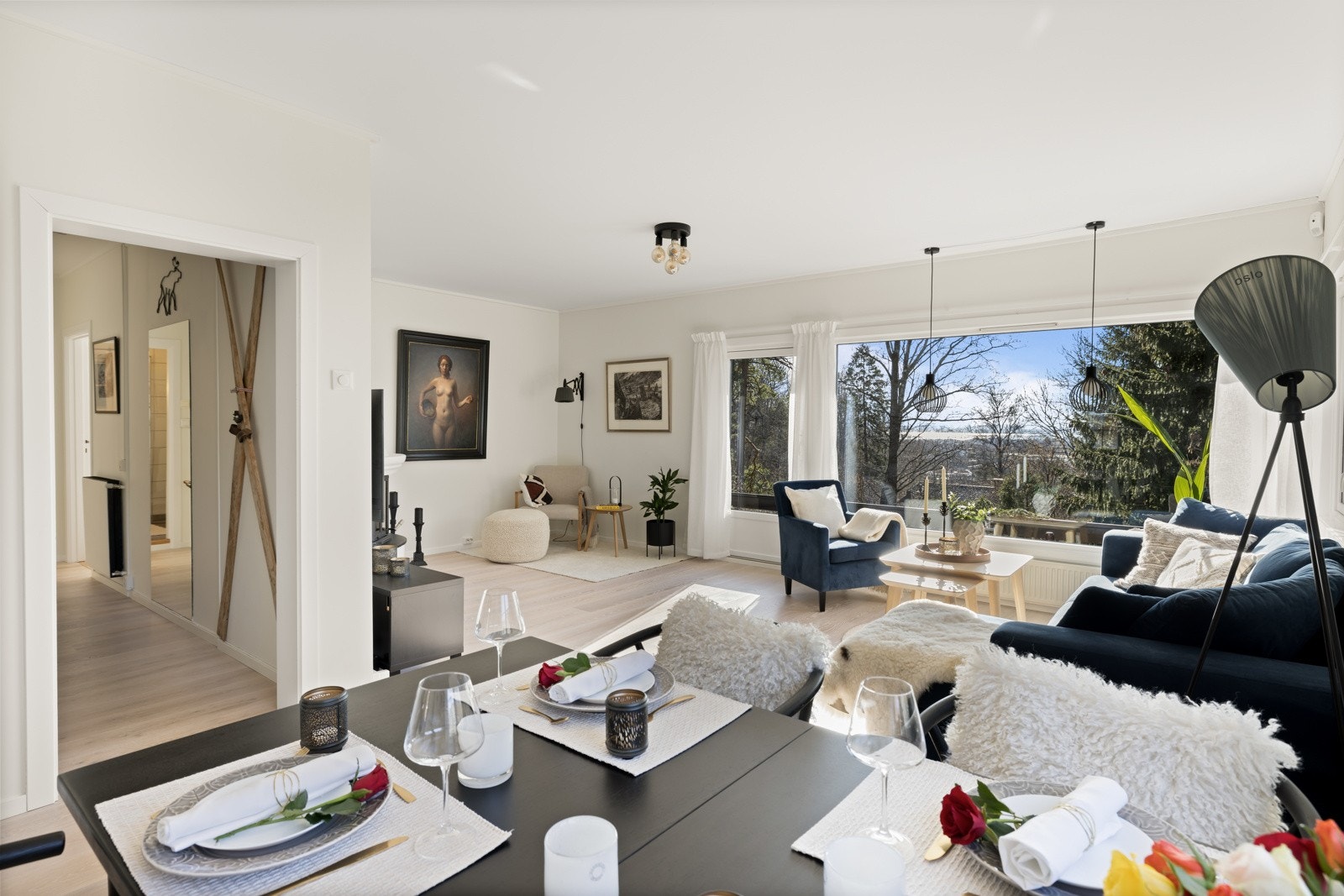 Vinduene i hele etasjen fra 2002. Galleribilde