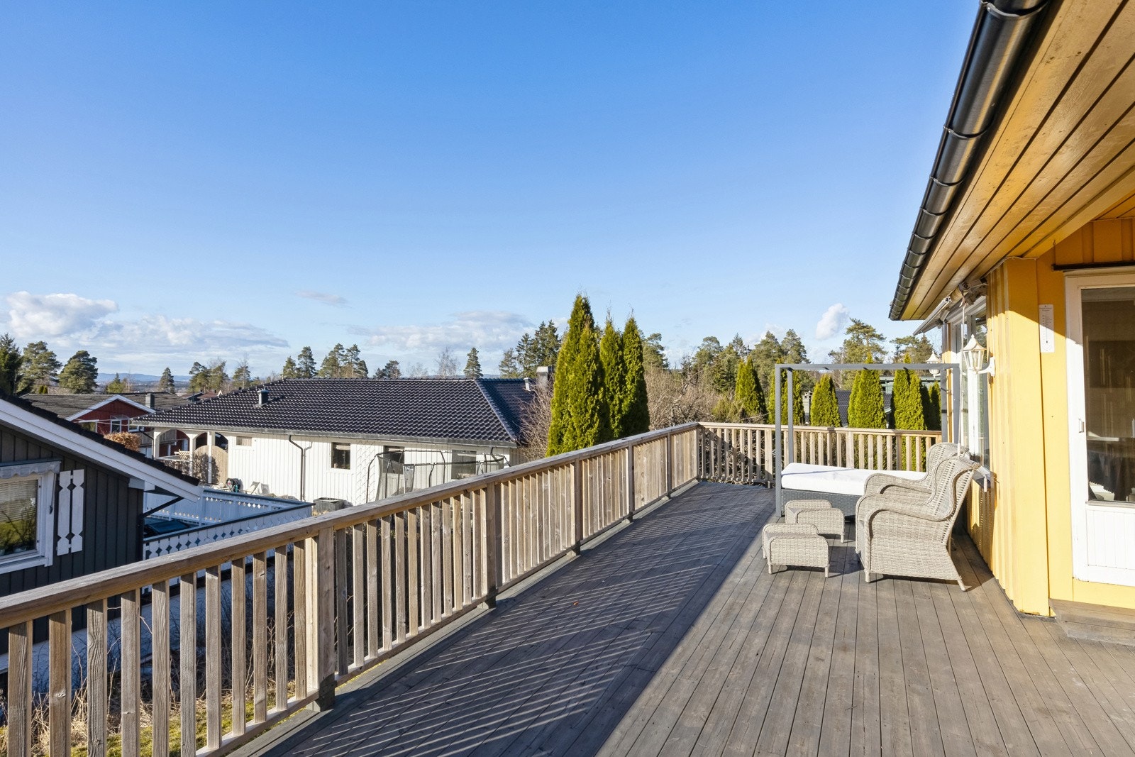 Terrasse på hele 42 kvm Galleribilde