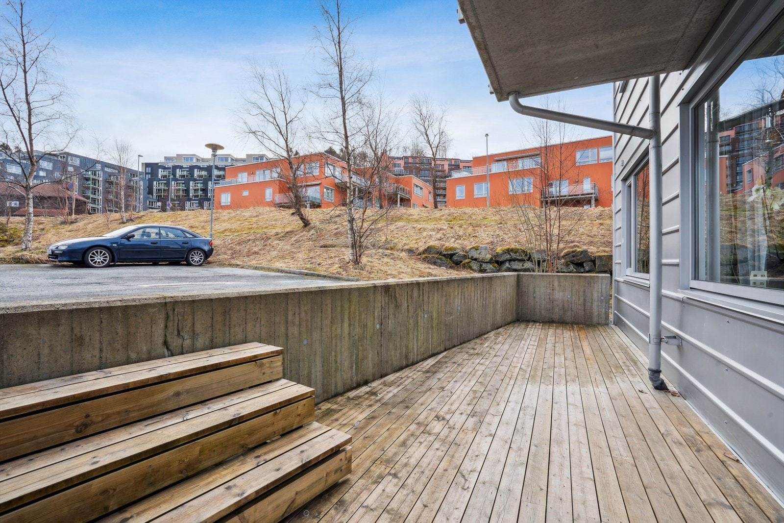 Romslig terrasse med endebeliggenhet på 23 kvm. Galleribilde