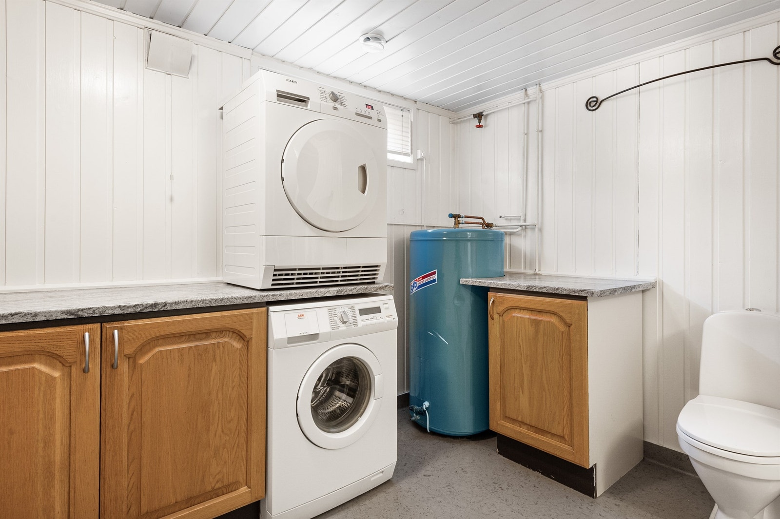 Vaskerom Galleribilde