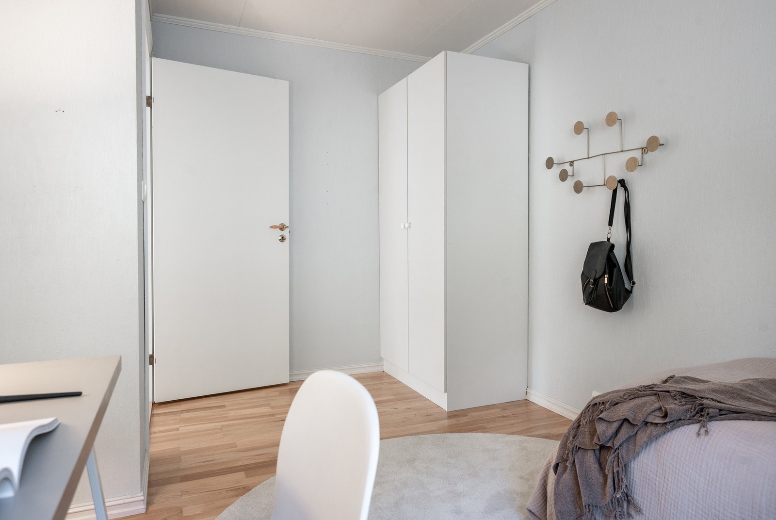 Det er plass til garderobeskap i alle soverom. Galleribilde