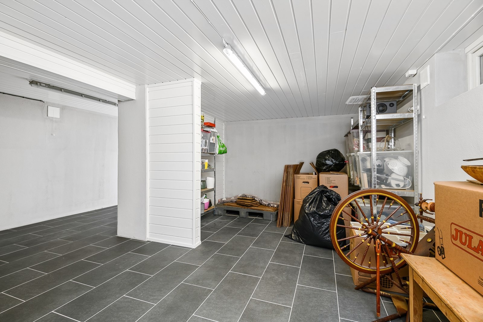 I kjelleren er det godt med potensiale og den har flere bruksmuligheter. Galleribilde