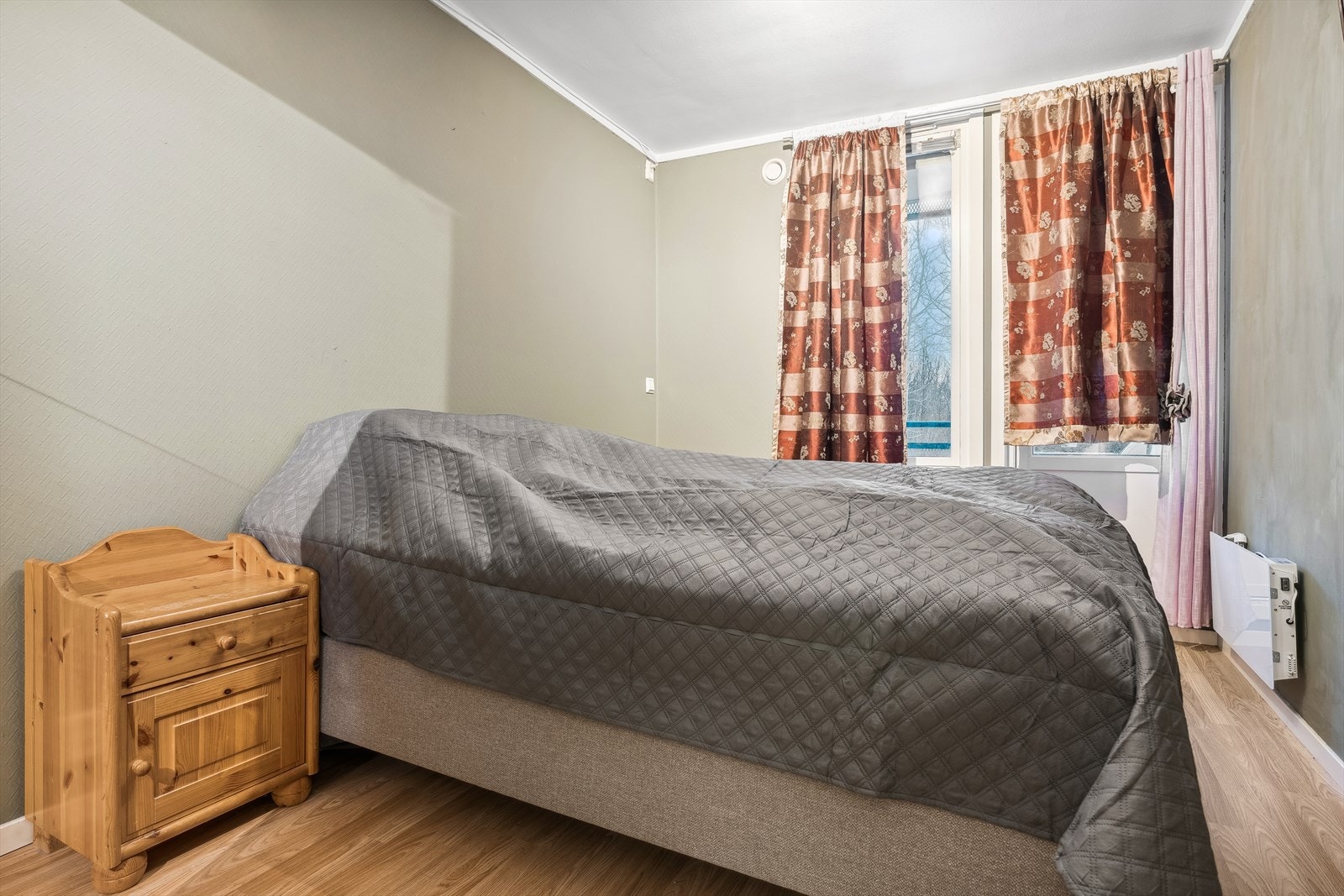 Herfra har du utgang til en fin østvendt luftebalkong med morgensol Galleribilde