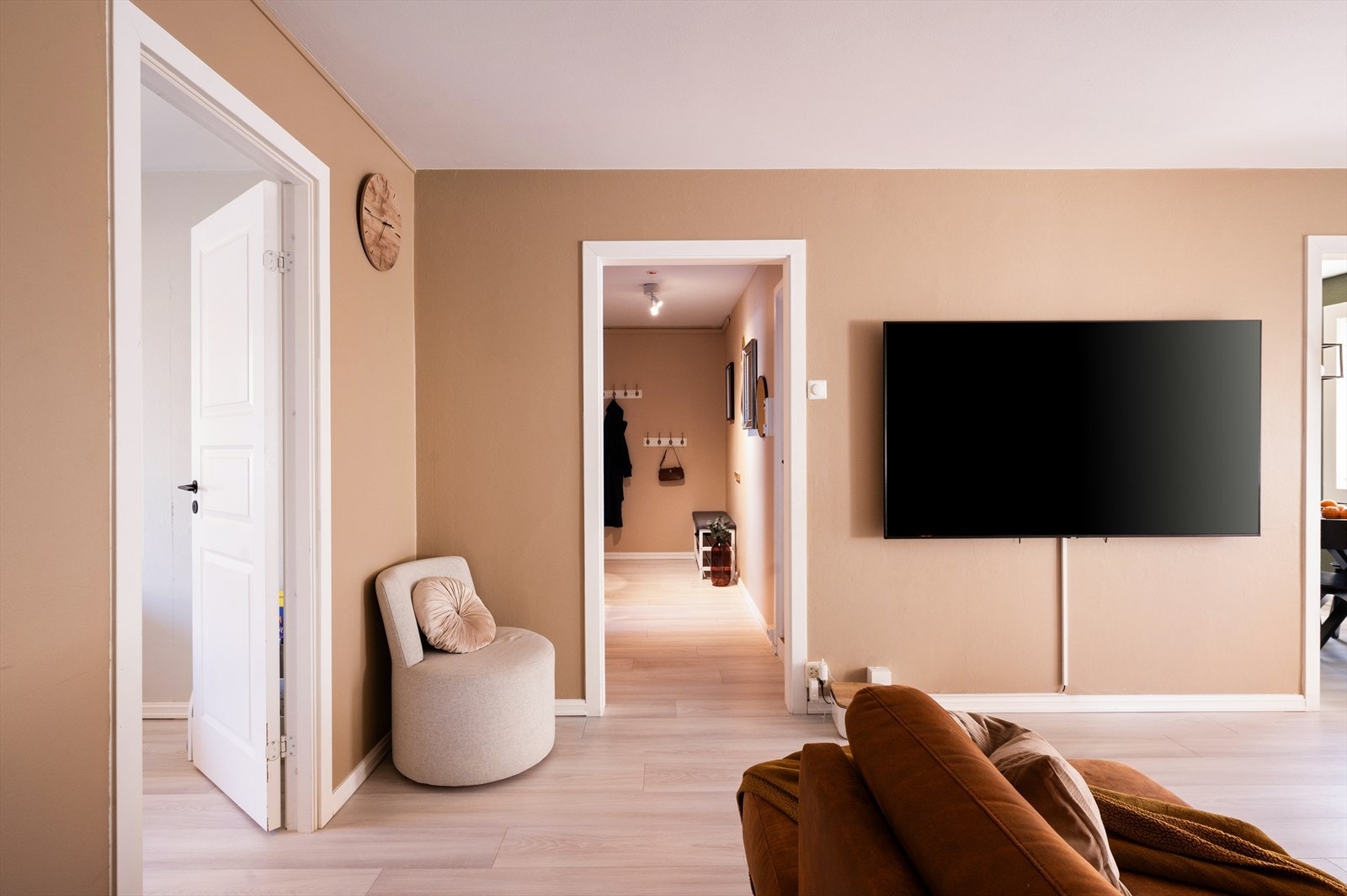 Tv og internett inkludert i felleskostnadene. Galleribilde