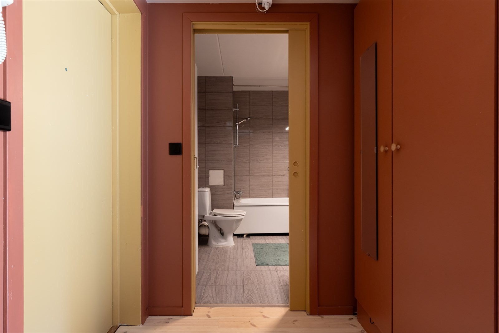 Leiligheten ligger i 4. etasje og har et totalt bruksareal på 55 kvm. Galleribilde