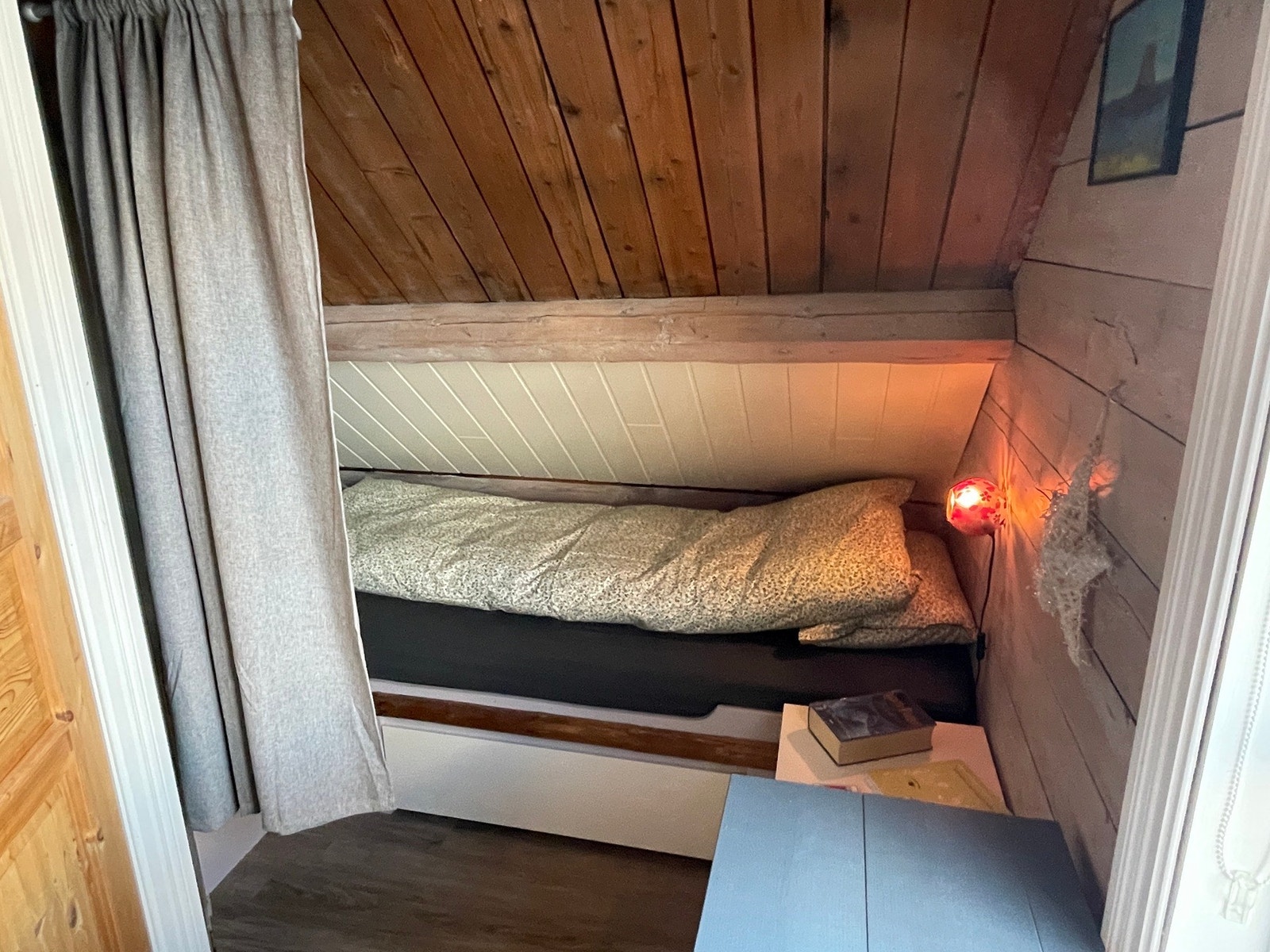 Soverom. Galleribilde