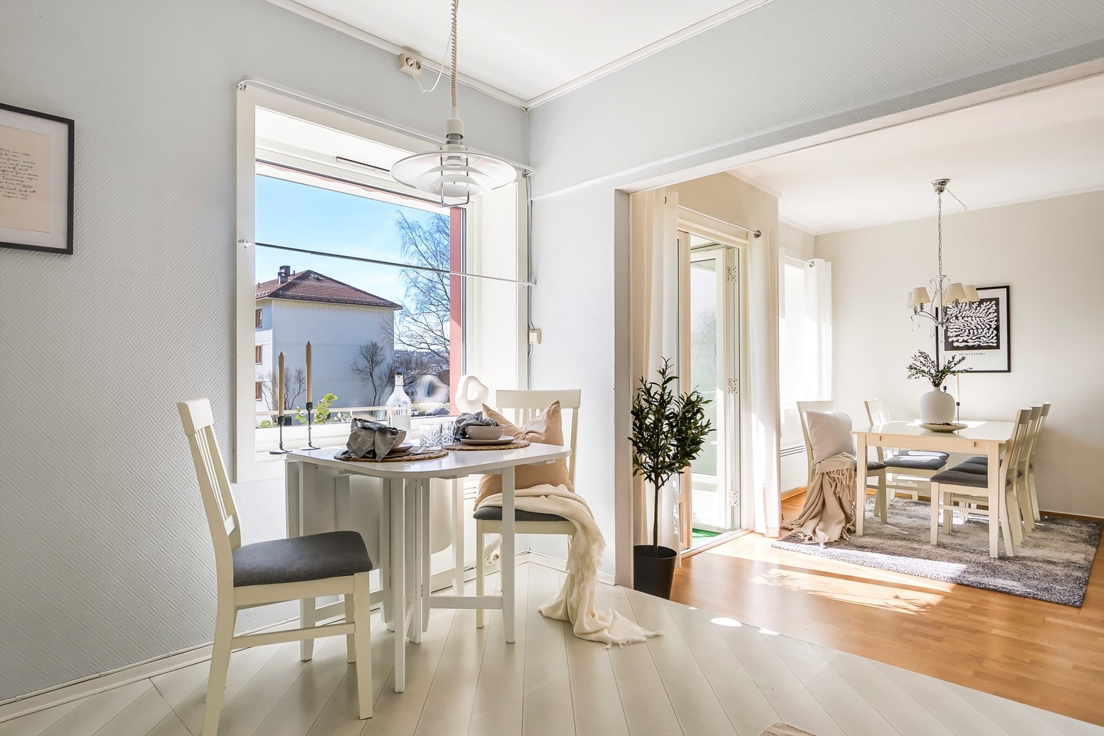 Dette rommet er en plass hvor du kan glede deg over å lage et større festmåltid Galleribilde