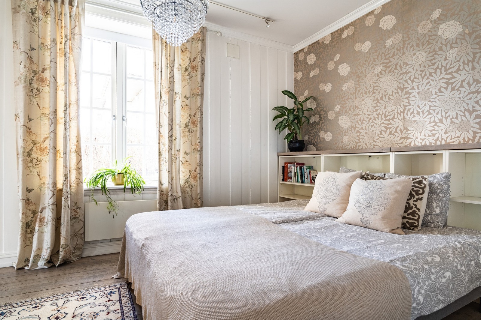 Det innerste soverommet har god plass til en dobbeltseng og klesskap. Galleribilde