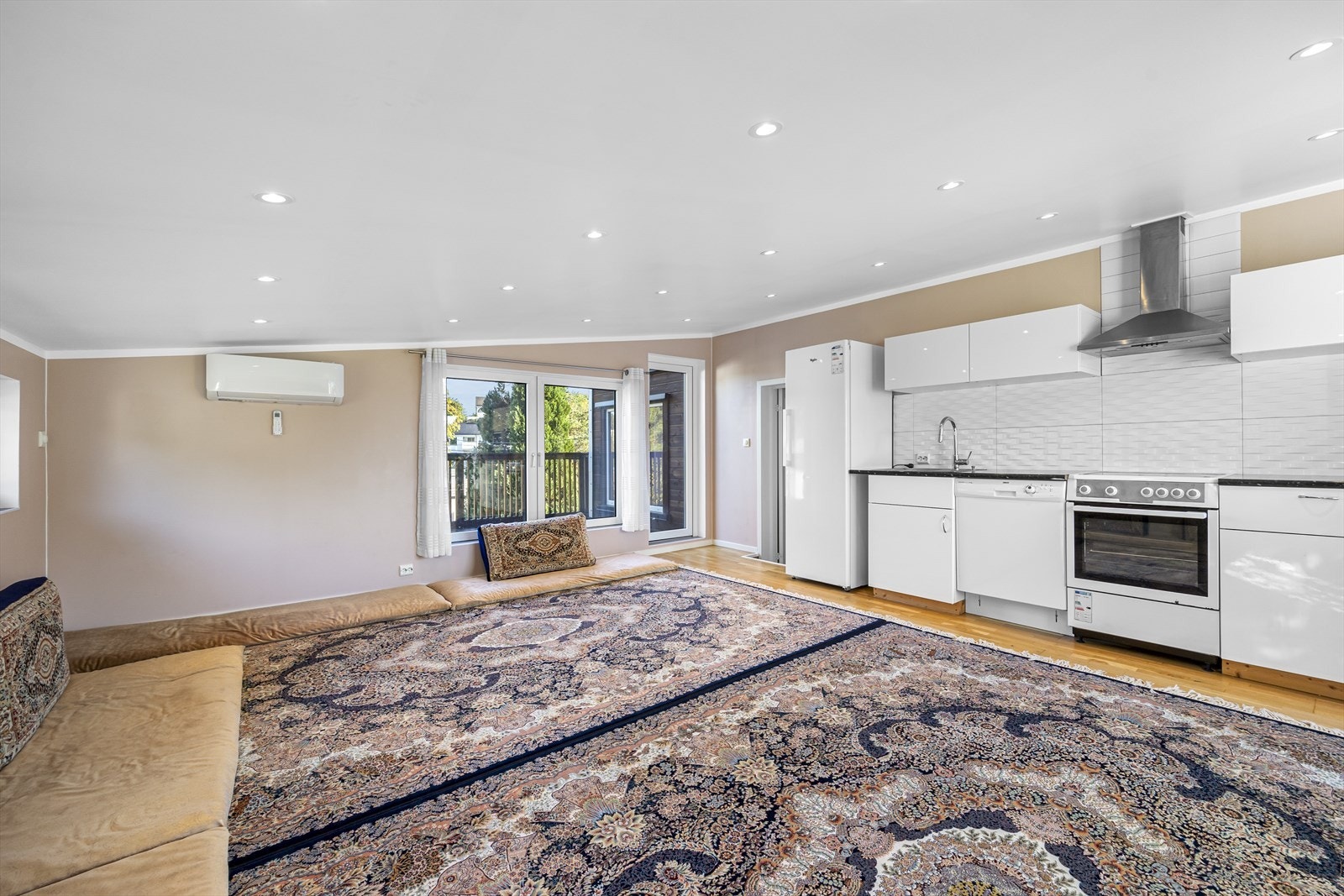 Utgang til veranda. Galleribilde
