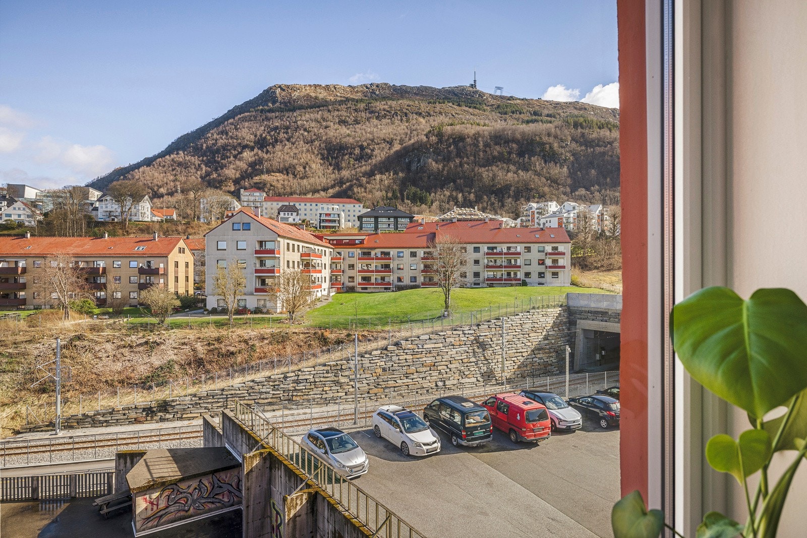 Fri beliggenhet med fin utsikt mot Ulriken Galleribilde