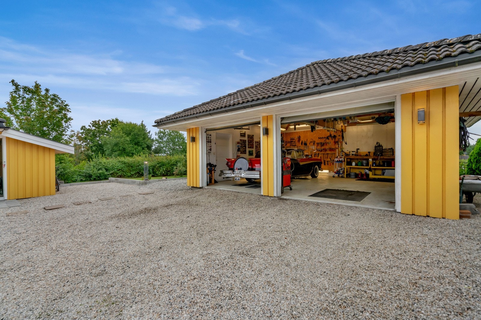 Dobbelgarasje oppført i 1997. Galleribilde