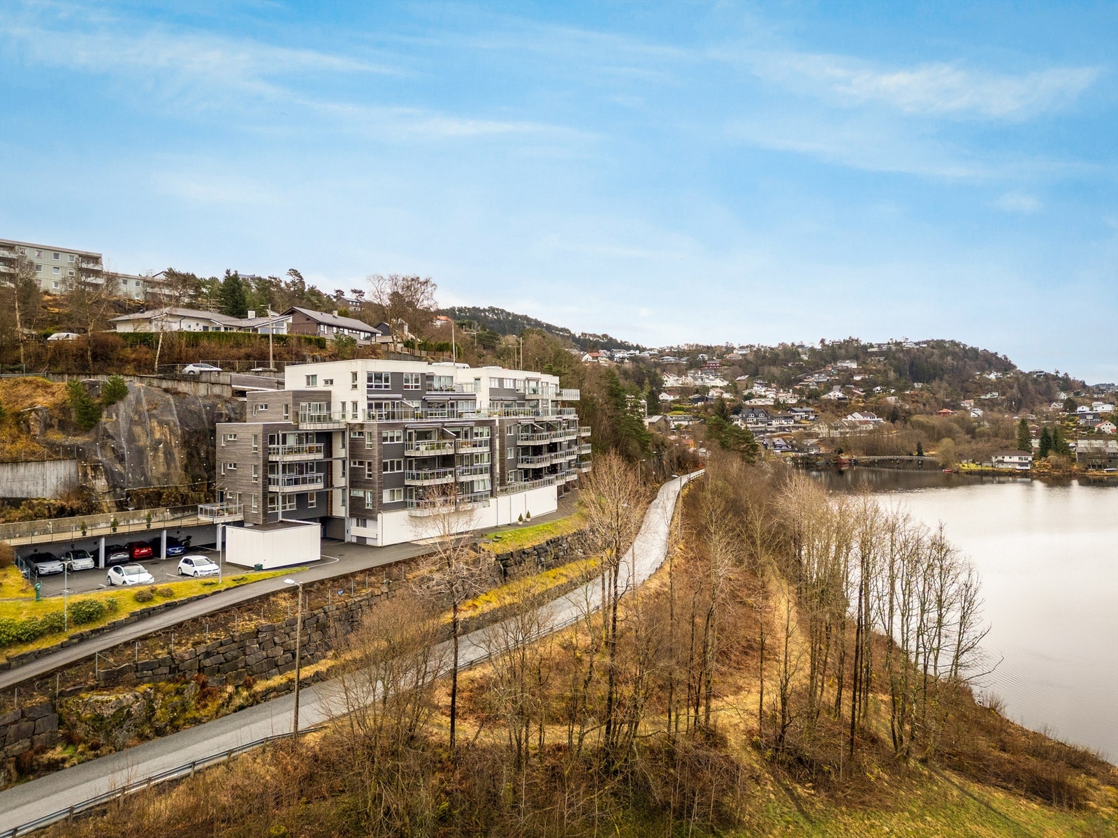 Flotte og varierte turmuligheter i områder som Ortuvannet, Kanadaskogen og Løvstakken. Galleribilde