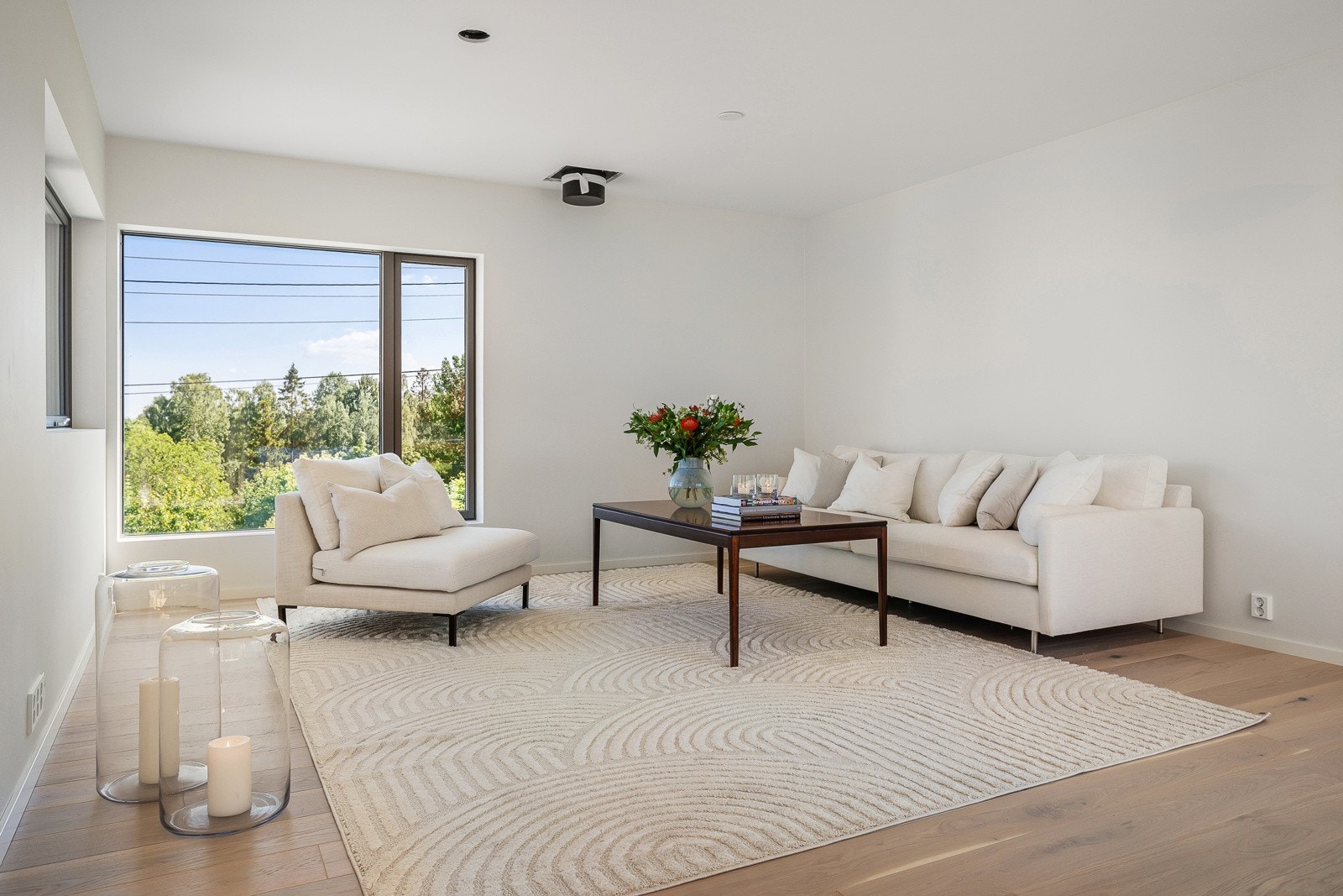 Store åpne rom med flere innredningsmuligheter. Galleribilde