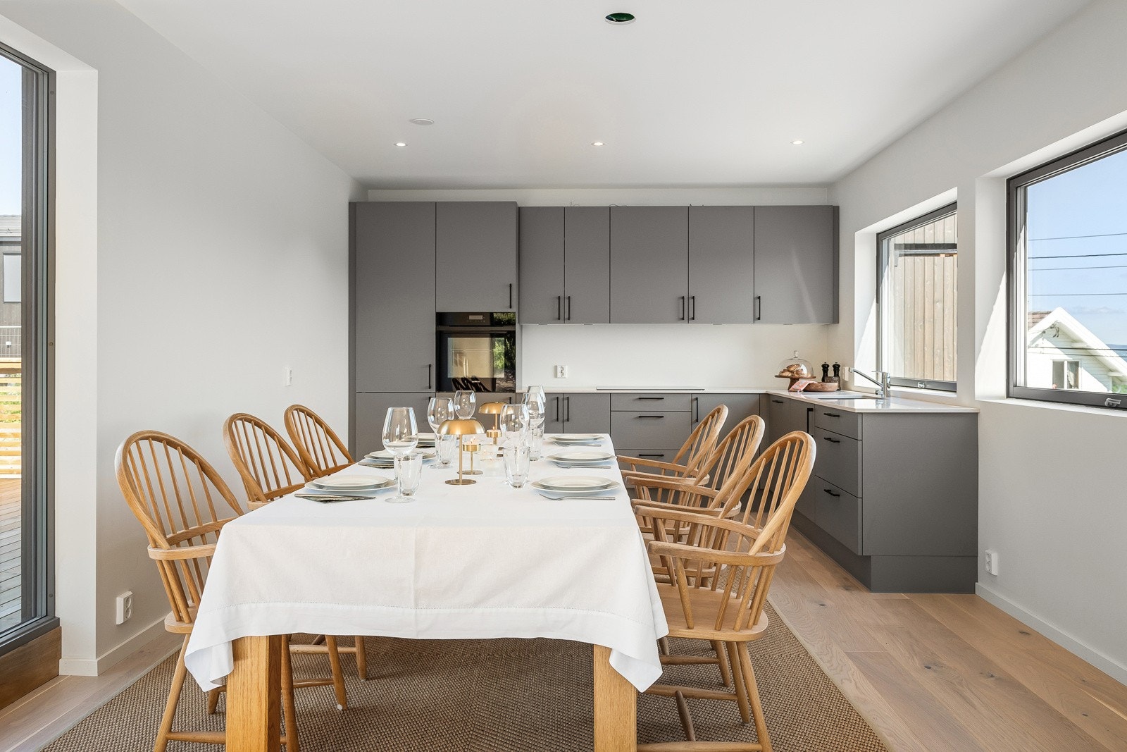 Pent og tidsriktig utført med moderne materiellvalg. Galleribilde