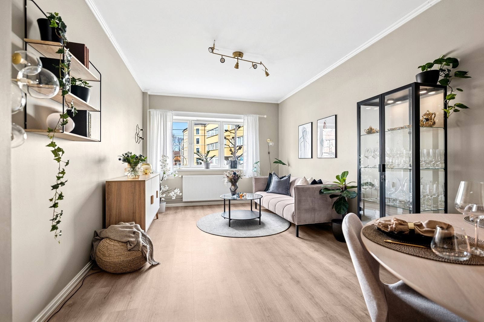 Nye vinduer fra 2018 i hele leiligheten Galleribilde