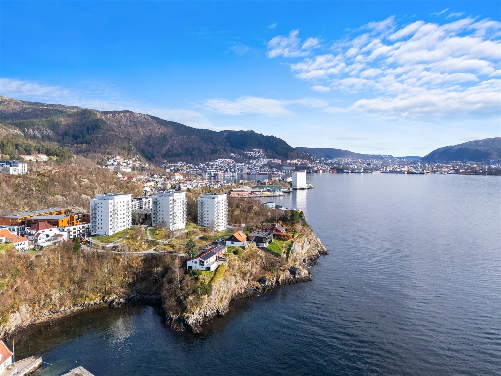 Sentrumsnær leilighet! Galleribilde