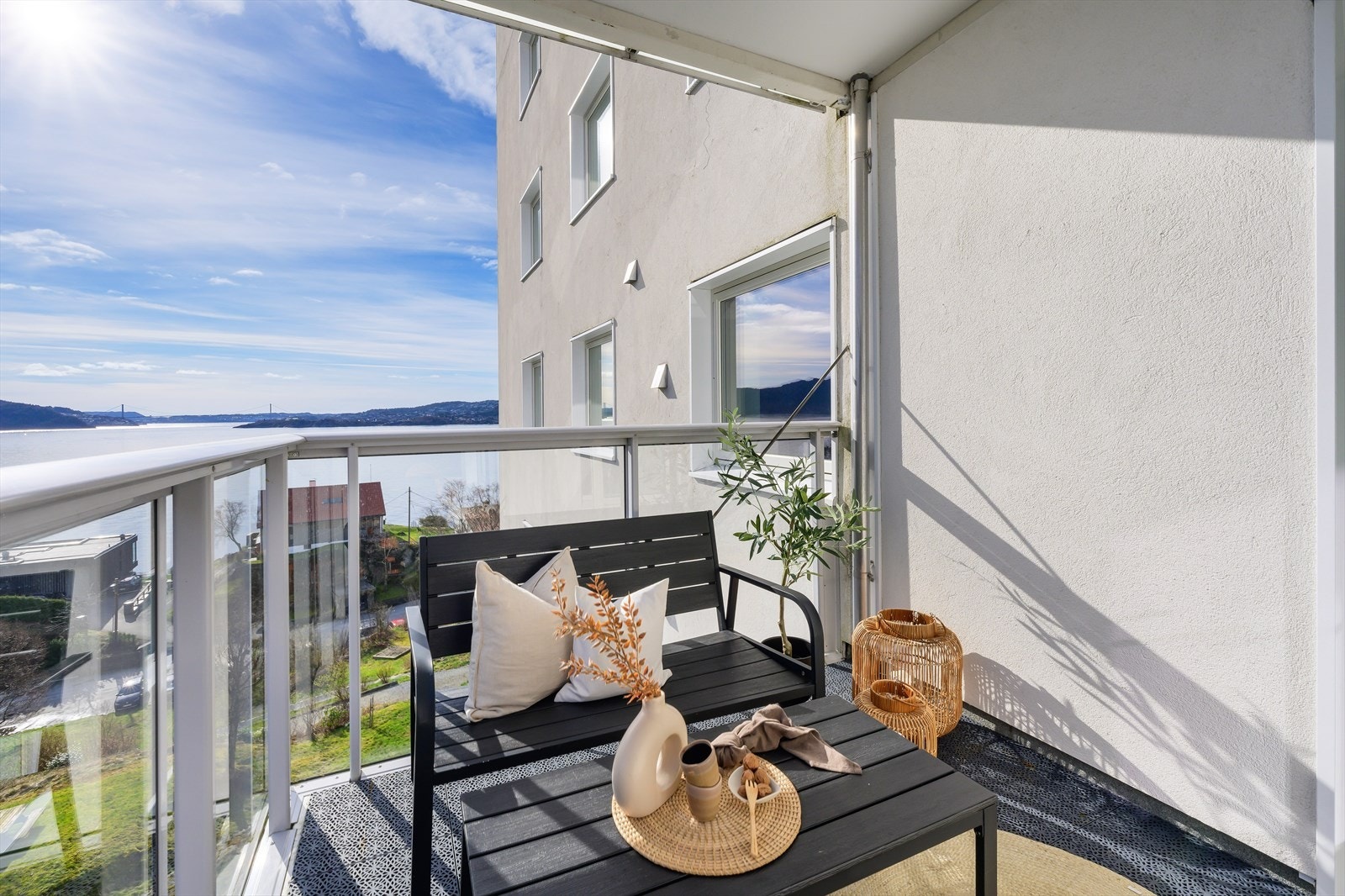 Det er også mulig å benytte lagets fellesareal for å nyte de fine sommerdagene. Galleribilde