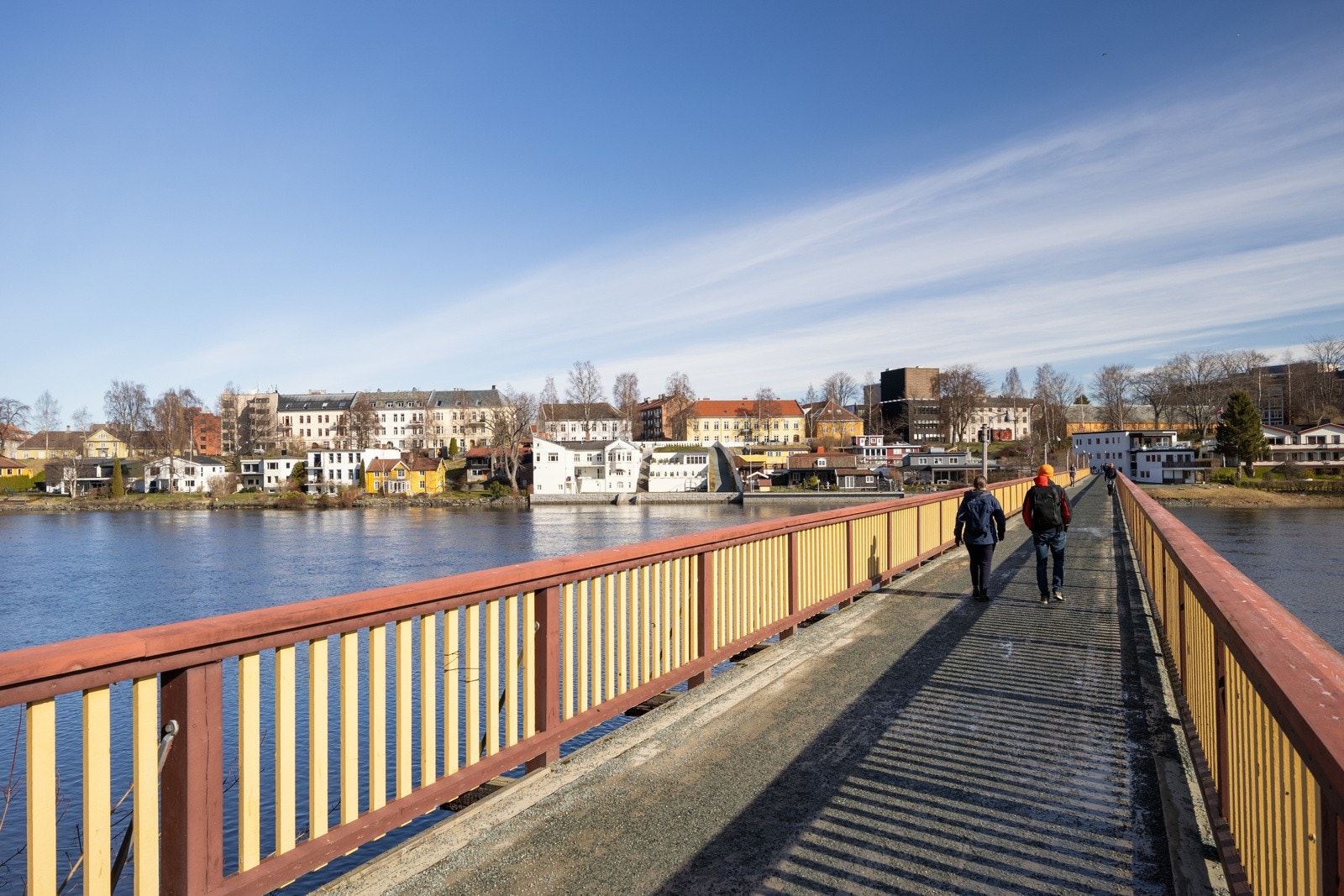 Kalvskinnet Campus(NTNU) ligger innen 3 min. gange. NTNU Gløshaugen, Handelshøyskolen og BI ligger 7 min. på sykkel fra ytterdøren. Galleribilde