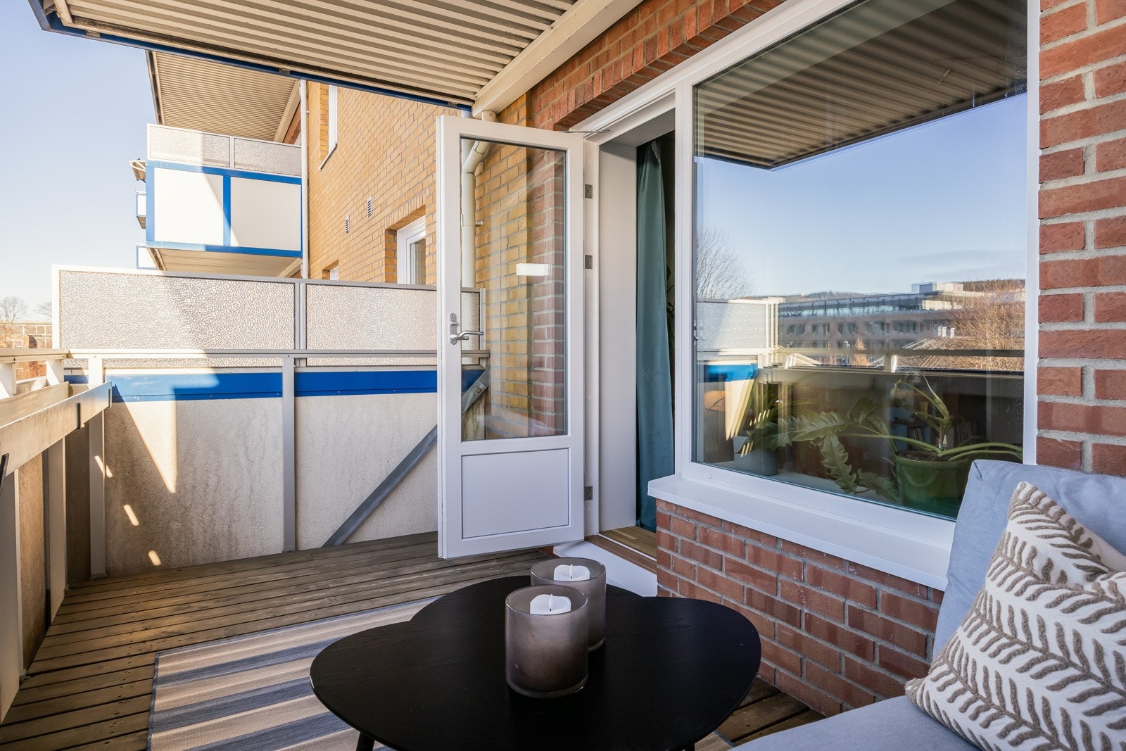 Flott 3-roms i 3. etasje. Heis i bygget. Mulighet for parkering regi borettslaget. Galleribilde