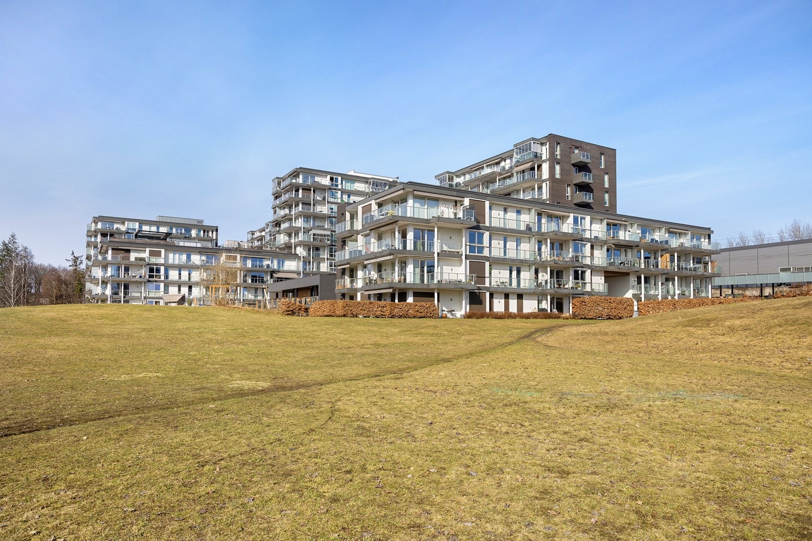 Boligprosjektet kan skilte med god kombinasjon av utsikt, gode solforhold, nærhet til park, et godt byplangrep, arkitektur av høy klasse og stor variasjon av boligstørrelser som gjør det attraktivt for mennesker i ulike livsfaser å skaffe seg bolig her. Galleribilde