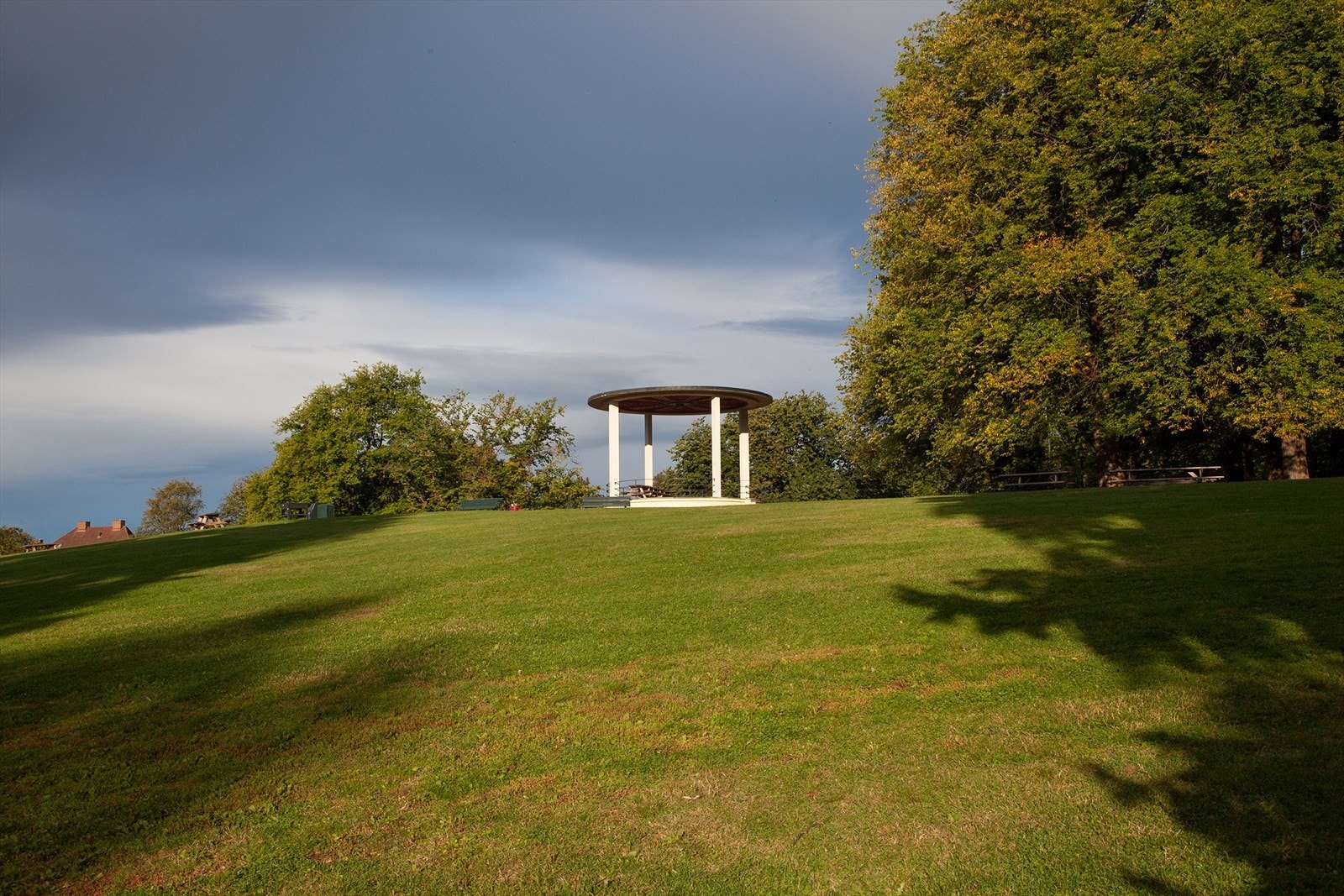 Her fra Torshovparken, en liten spasertur unna leiligheten. Galleribilde