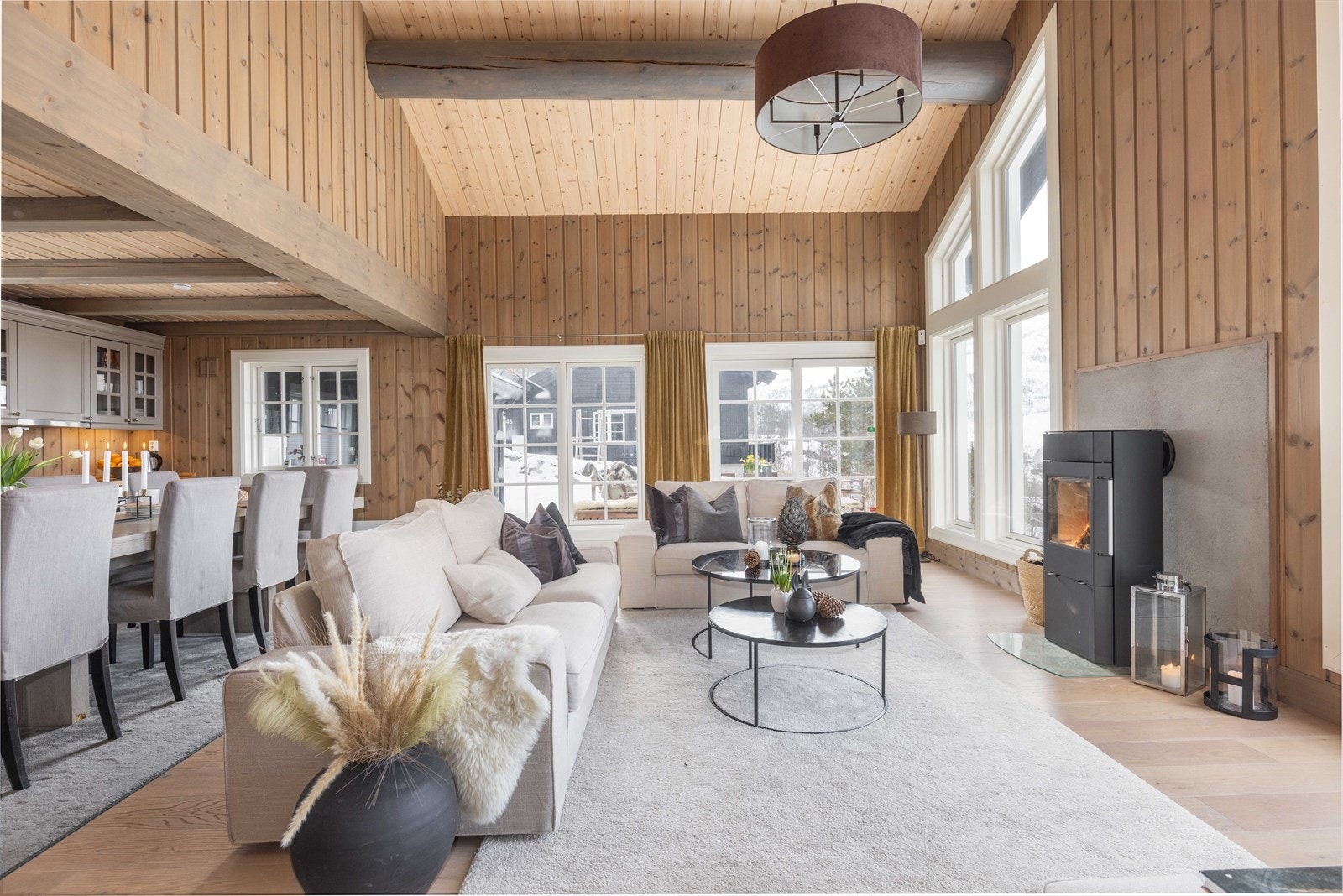 Lysinnslipp fra 3 sider. Galleribilde