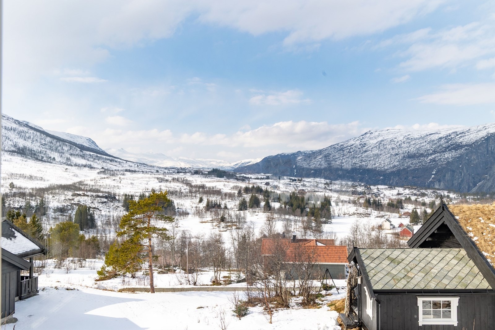 Fra stuen kan utsikten virkelig nytes. Galleribilde