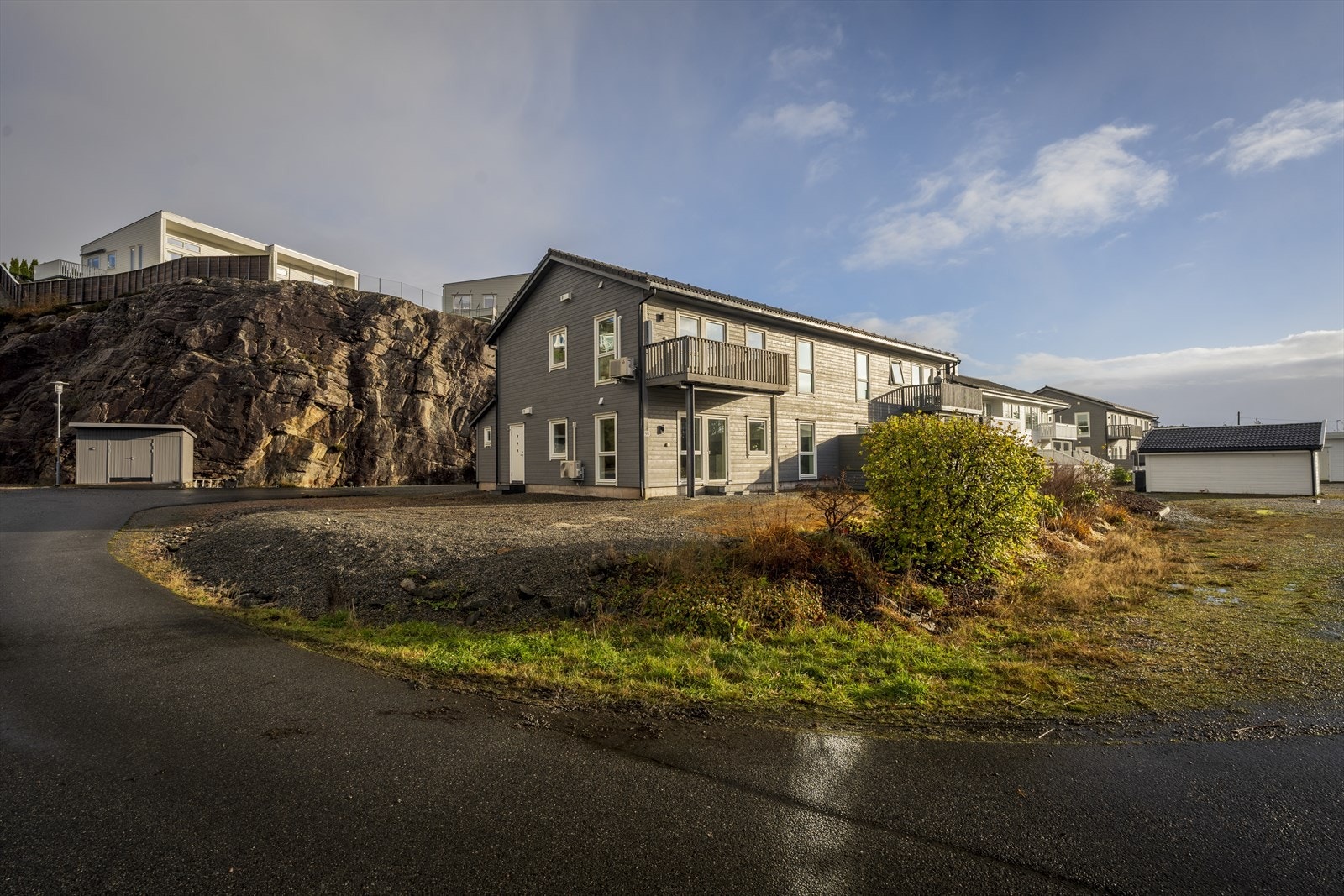 Eiendomsmegler Vest v/Nicolas dos Santos har gleden av å presentere Engjamyra 9D! Galleribilde