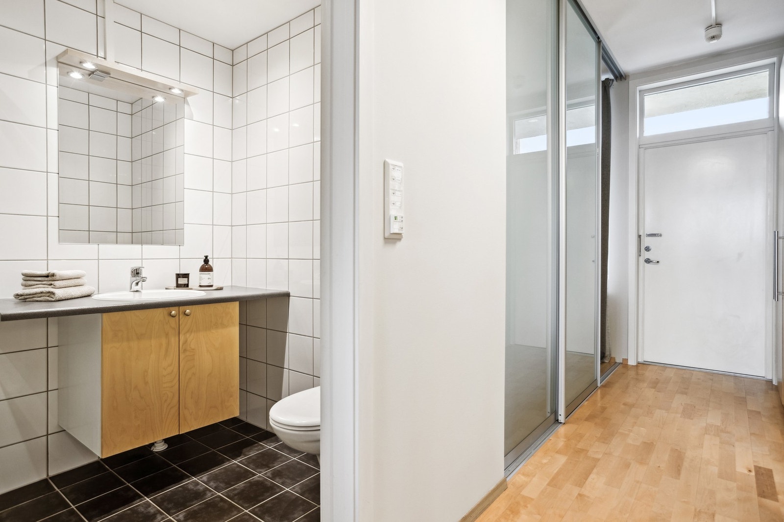 I tilknytning til gangen finner du også badet. Galleribilde