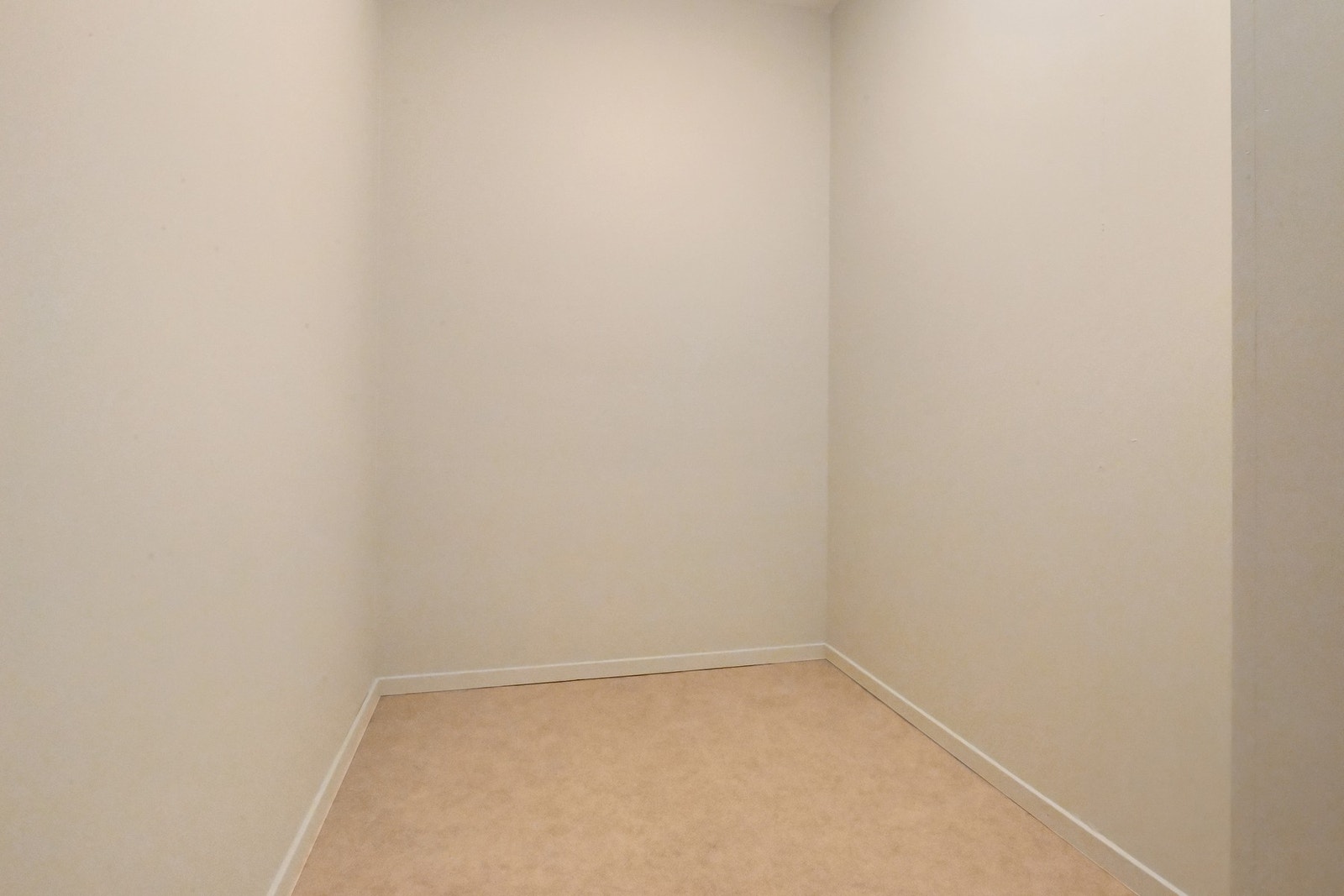 Det er en innvendig bod i leiligheten. Galleribilde