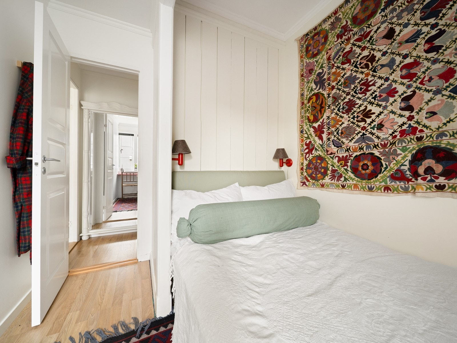 Det andre rommet egner seg godt som gjesterom eller hjemmekontor Galleribilde