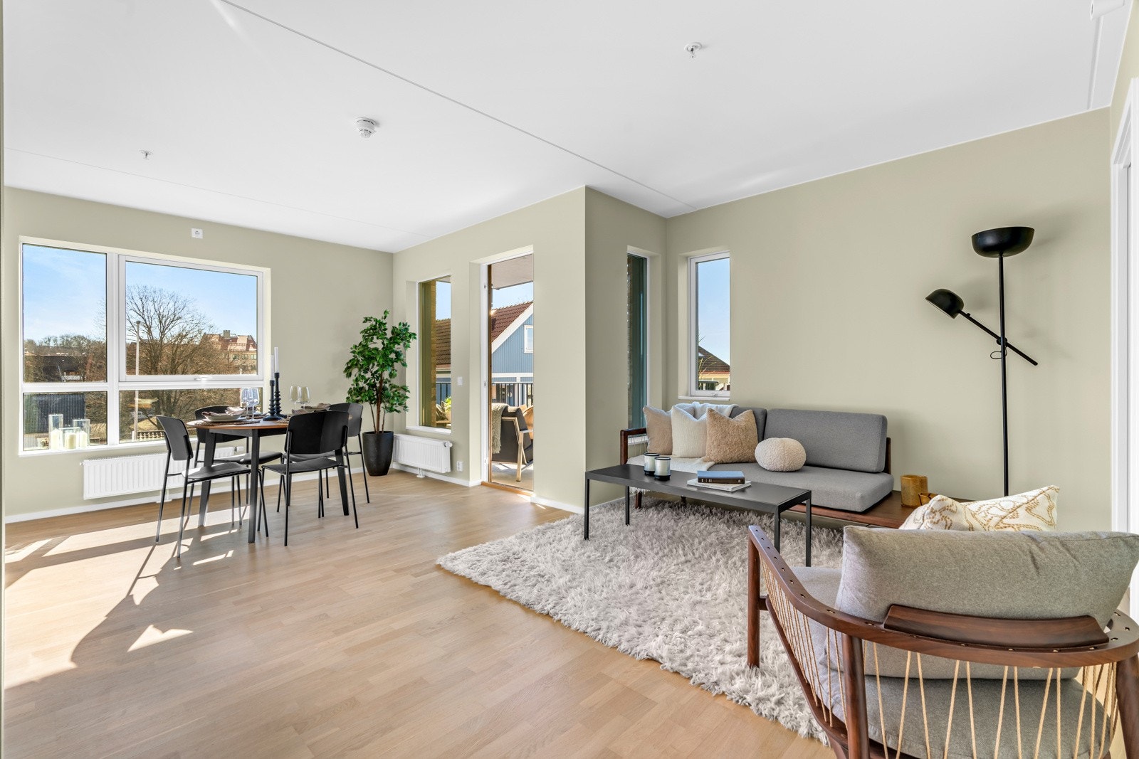 Lekker og moderne leilighet med utleiedel / hybel Galleribilde