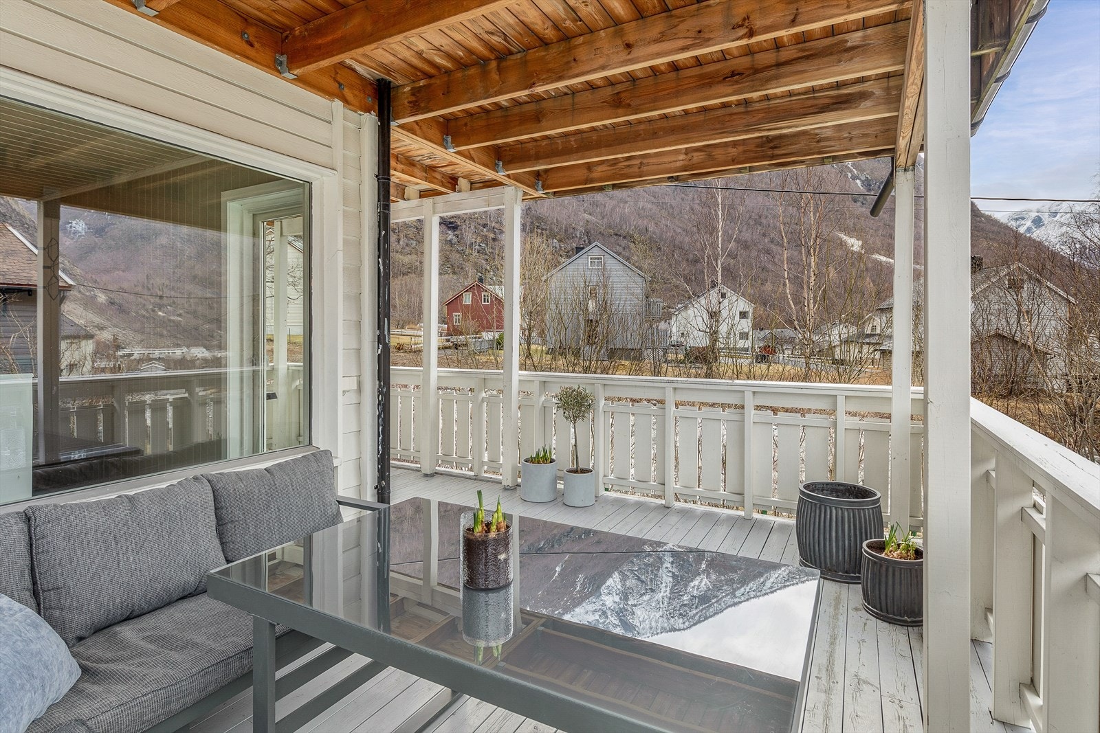 Perfekt for avslapning og sosiale samankomstar i naturskjønne omgivelsar. Galleribilde