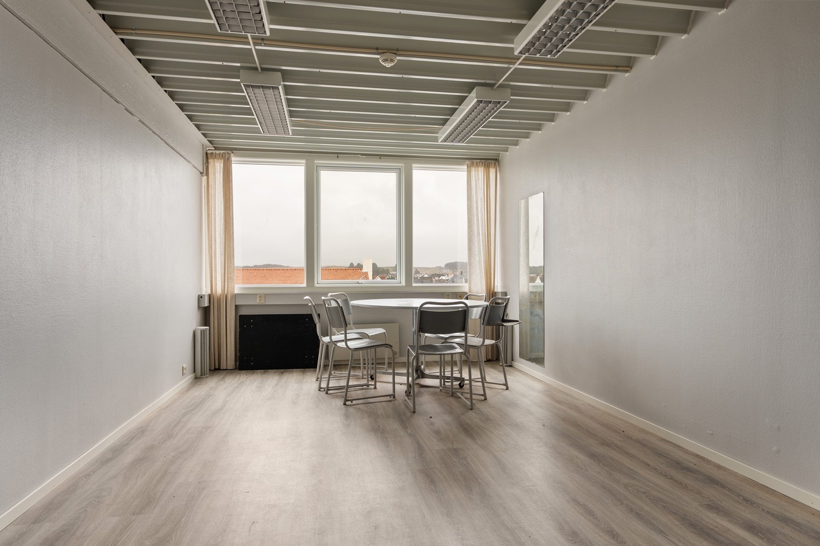 Fellesrom som kan brukes av eiere i sameie. Perfekt om du ønsker å ha større selskap. Galleribilde