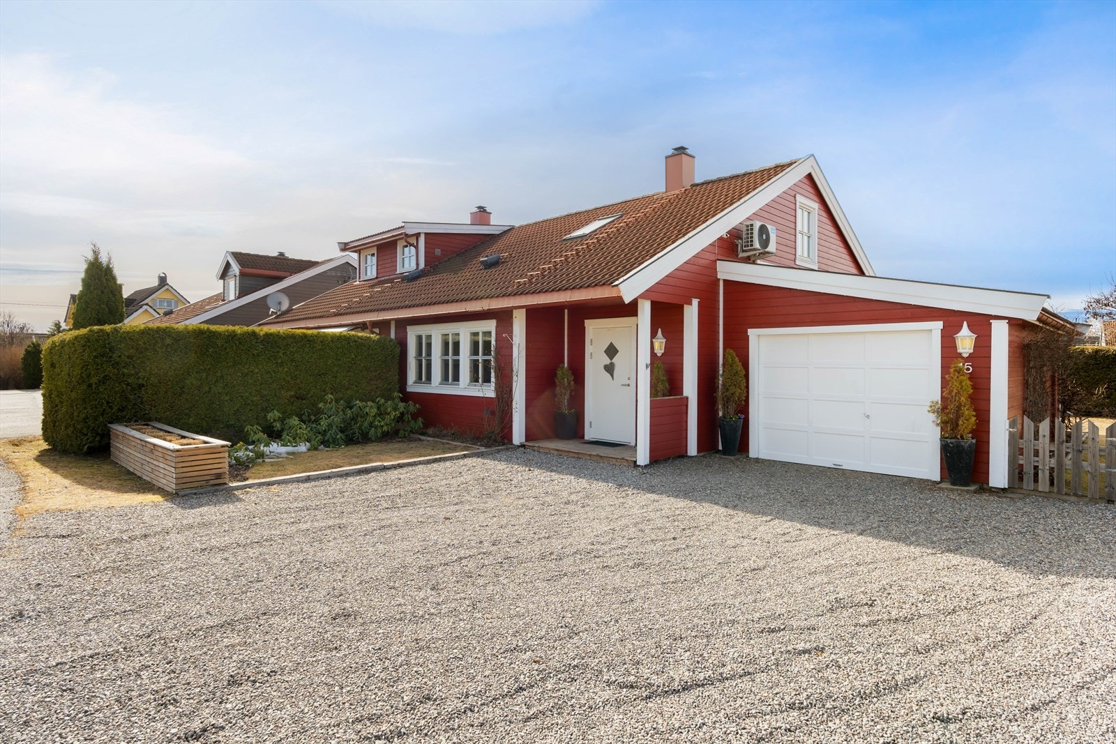 Sebastian Chodkowski v/Nordvik Bolig ønsker velkommen til Granlunden 15 Galleribilde