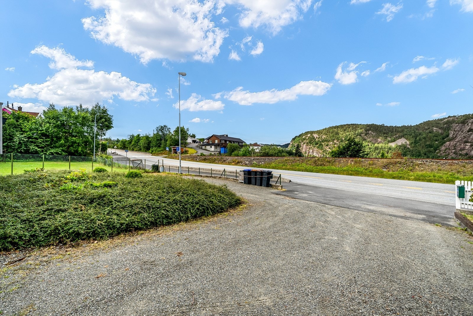 Innkjørsel Galleribilde