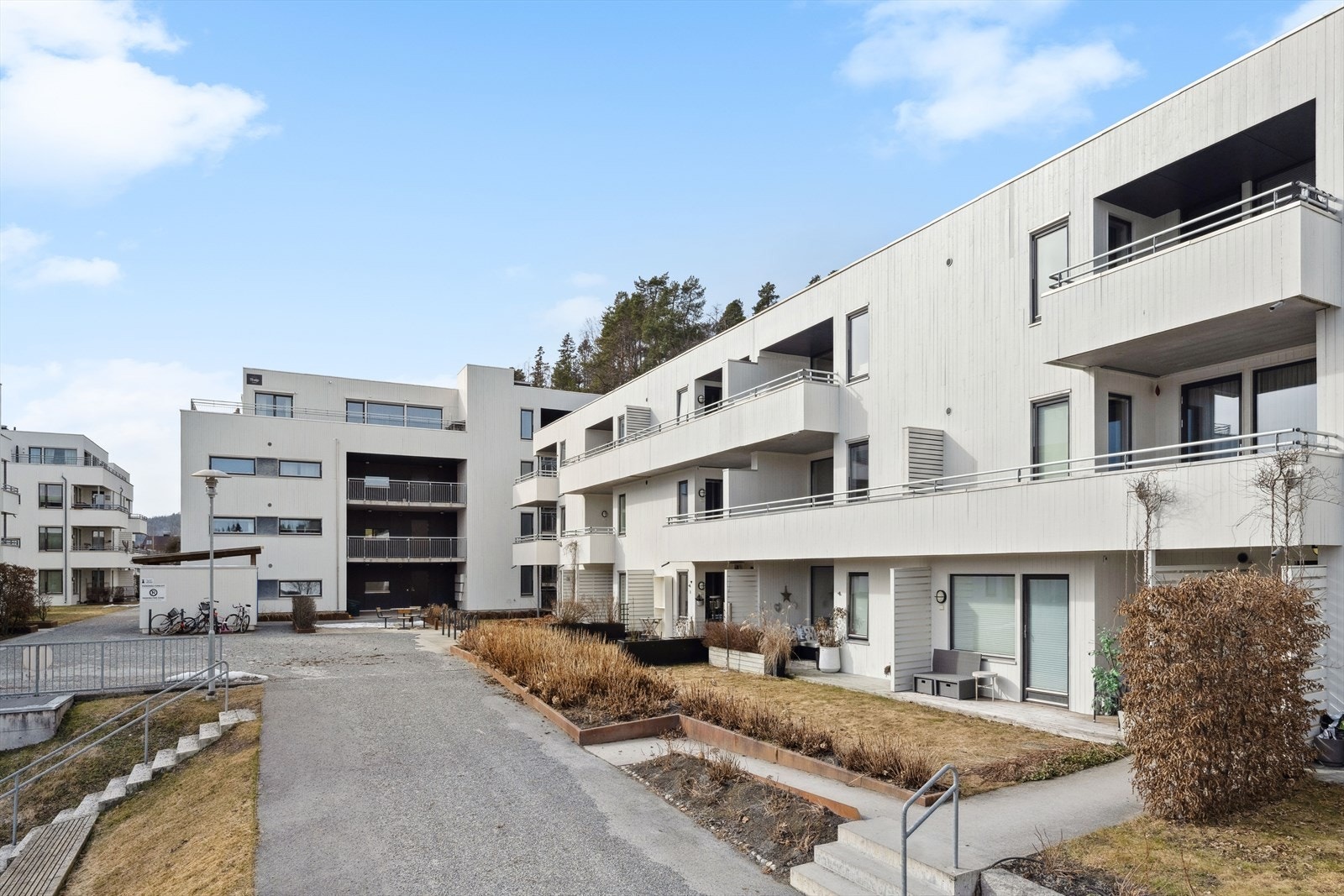 Her bor man sentralt og rolig i et veldrevet sameiet! Galleribilde