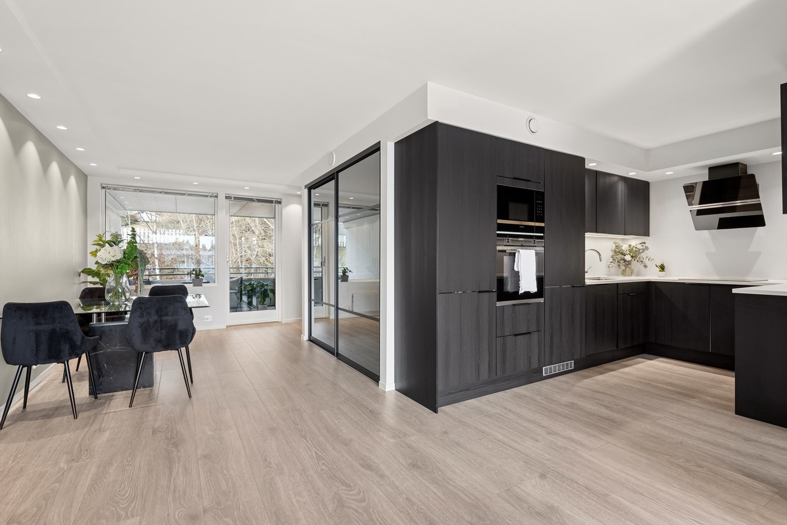 I 2020 ble store deler av leiligheten pusset opp Galleribilde