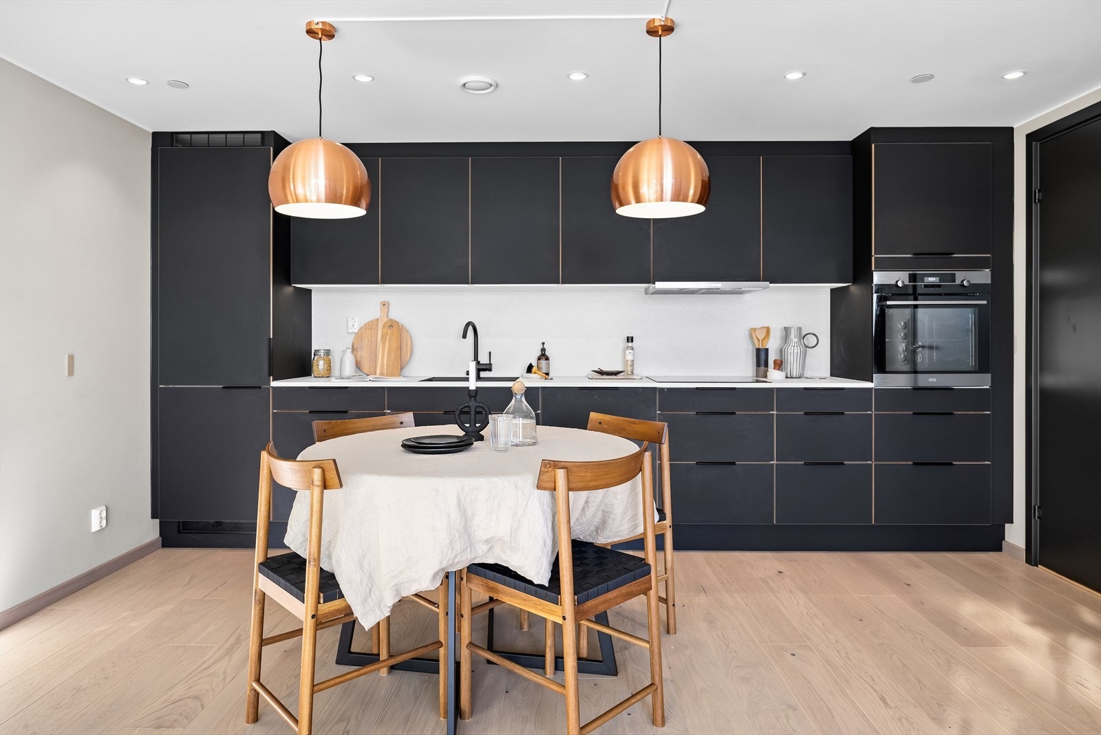 Flott kjøkkeninnredning fra HTH Galleribilde