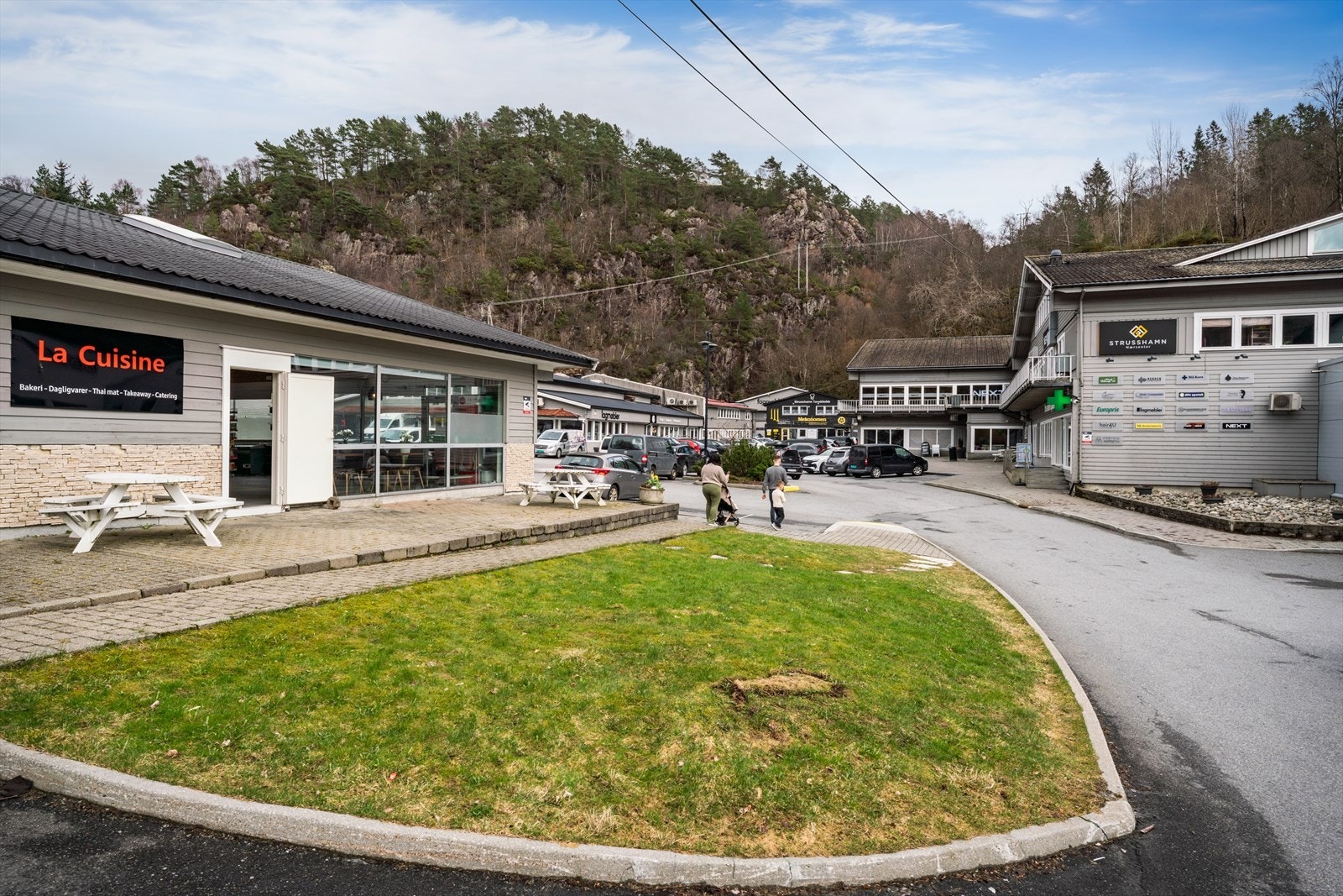 - Gangavstand / få min kjøring til dagligvarebutikk, apotek mm. - Galleribilde