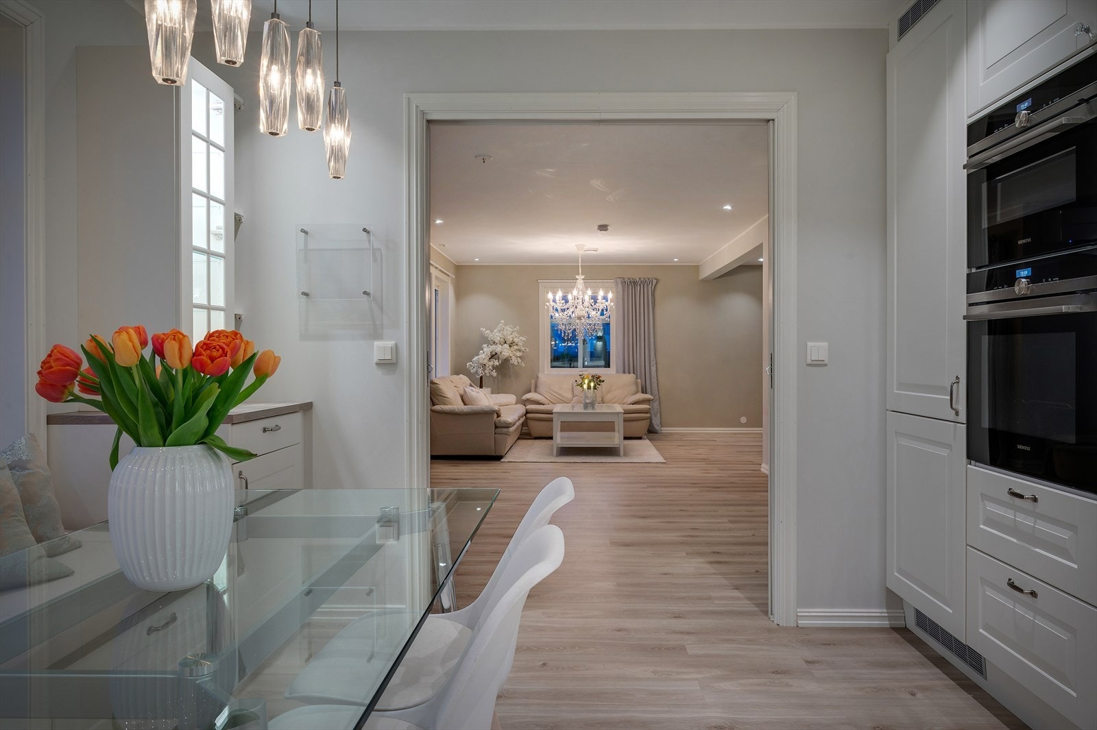 - Boligen har balansert ventilasjon, noe som sørger for bedre luftkvalitet, innemiljø og energieffektivitet - Galleribilde