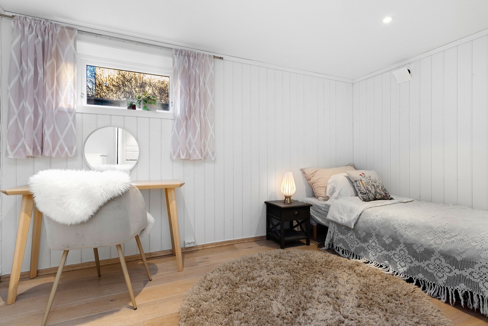 Rommet i kjelleren benyttes som soverom, men er ikke bruksendret. Galleribilde