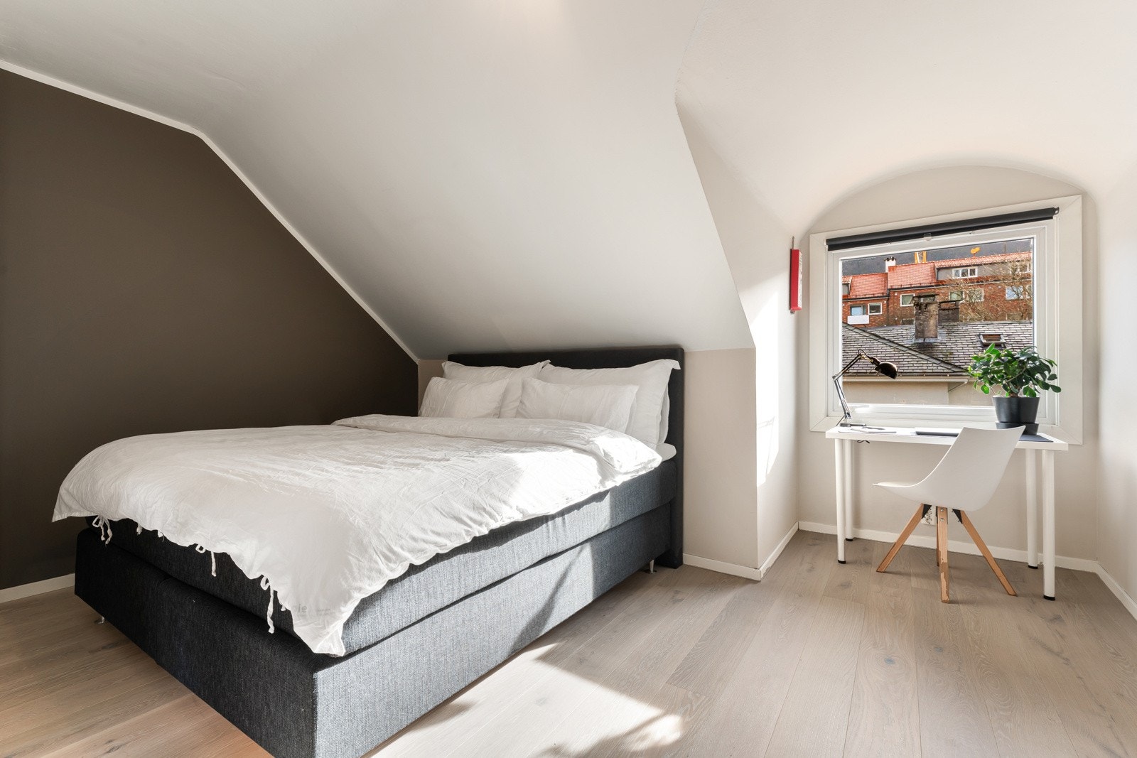 - Alle overflater ble malt i 2024 - Galleribilde