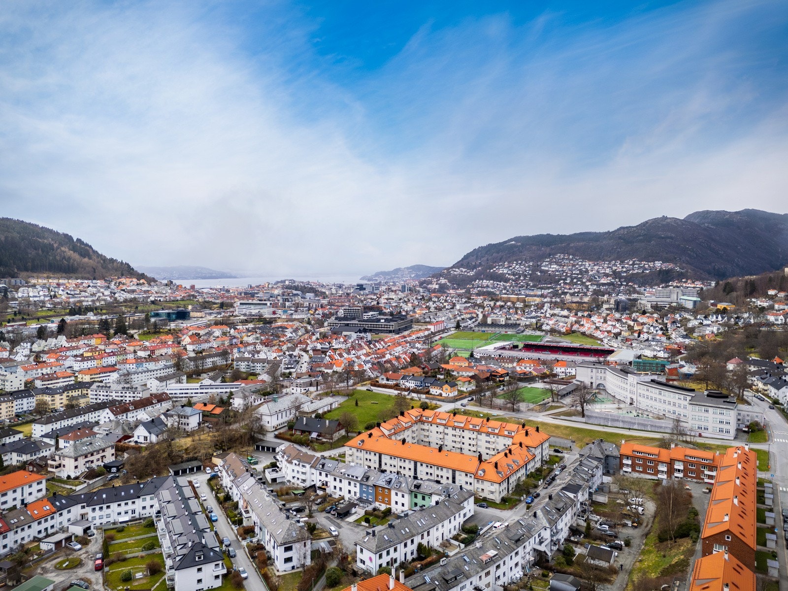 - Leiligheten har en svært sentral beliggenhet og ligger i et flott område - Galleribilde