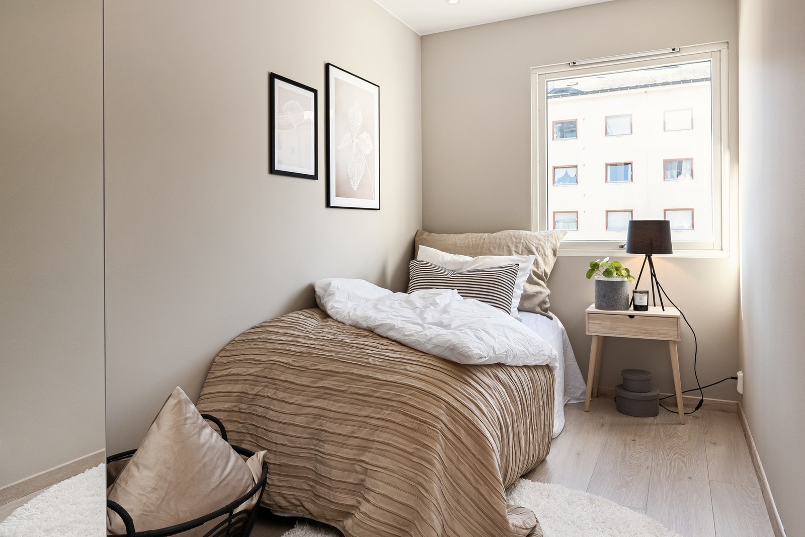 Soverom 2 er p 6,8 kvm Galleribilde