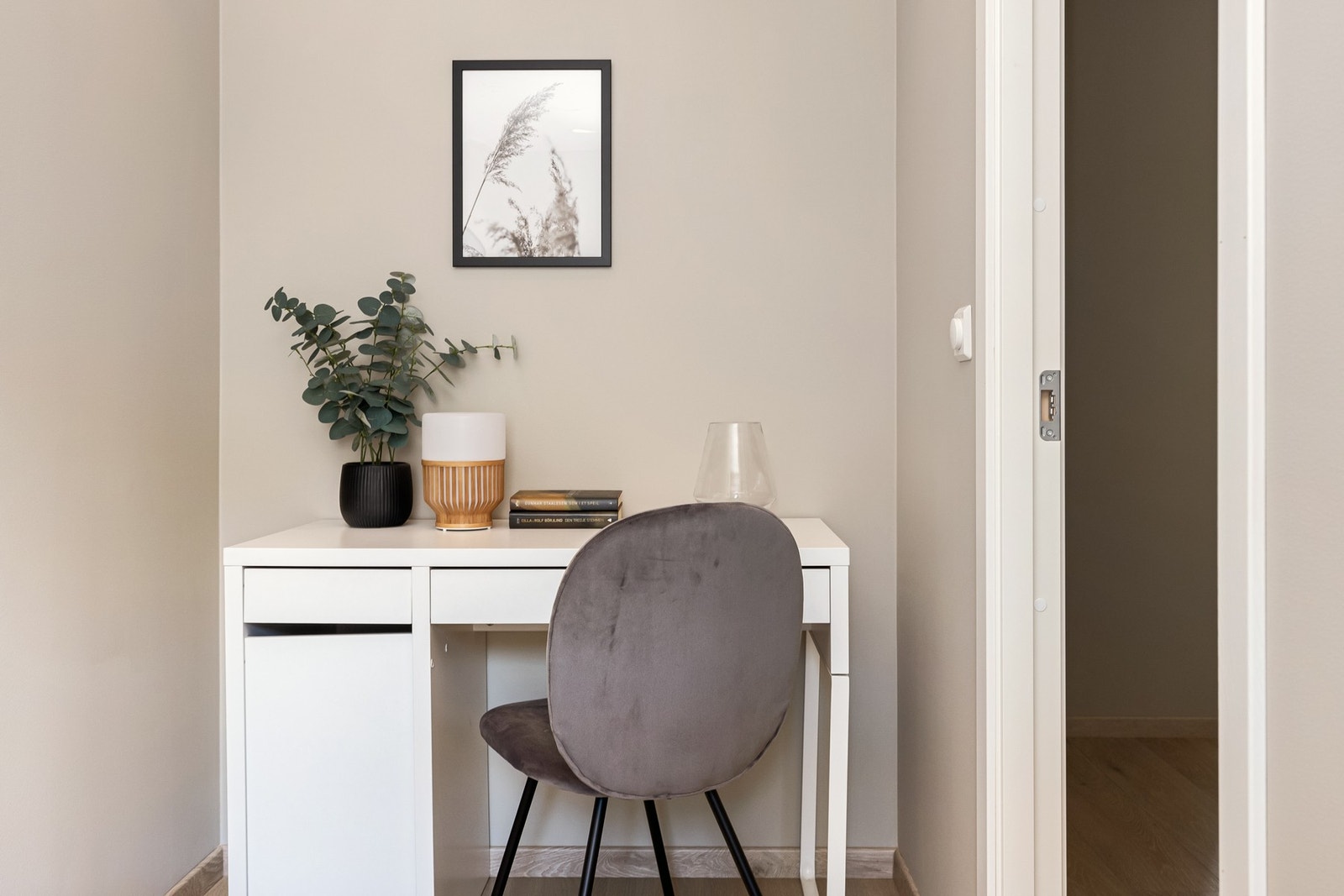 Har har man i tillegg plass til kontorpult. Galleribilde