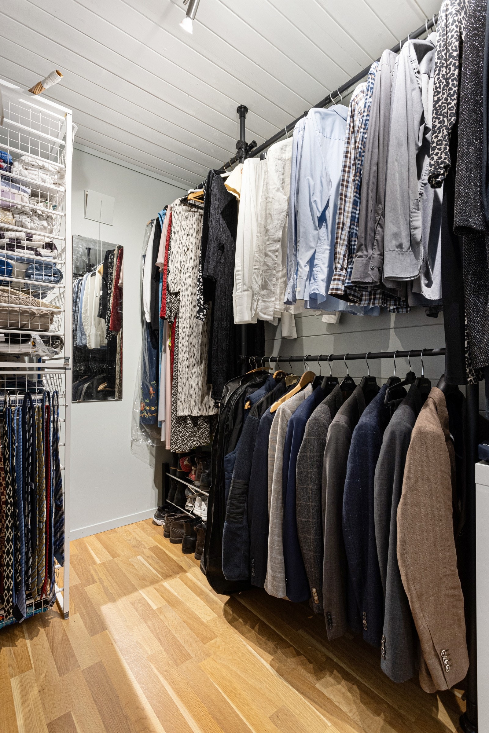 Garderobe Galleribilde