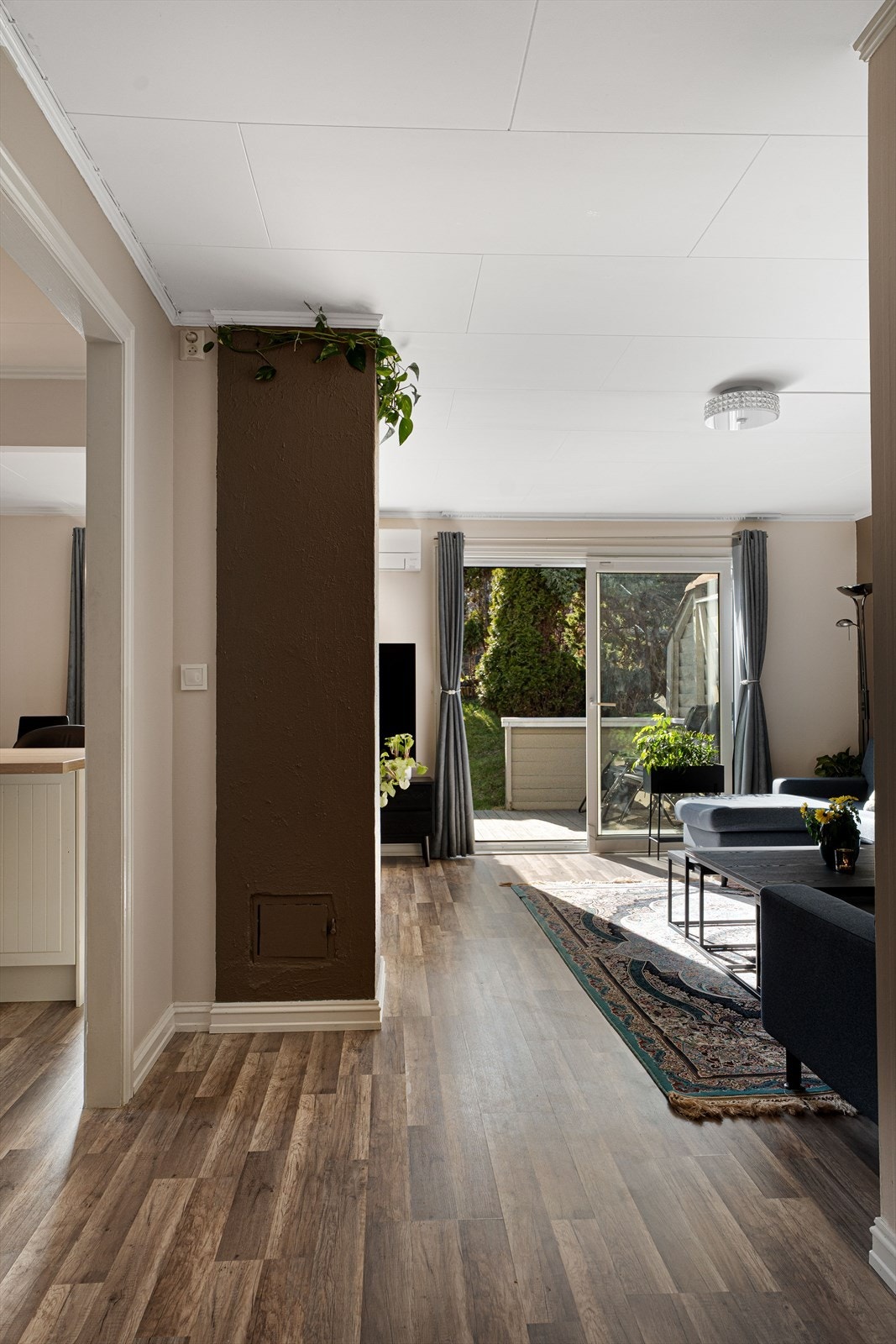 Fra stuen er det utgang til herlig terrasseområde Galleribilde