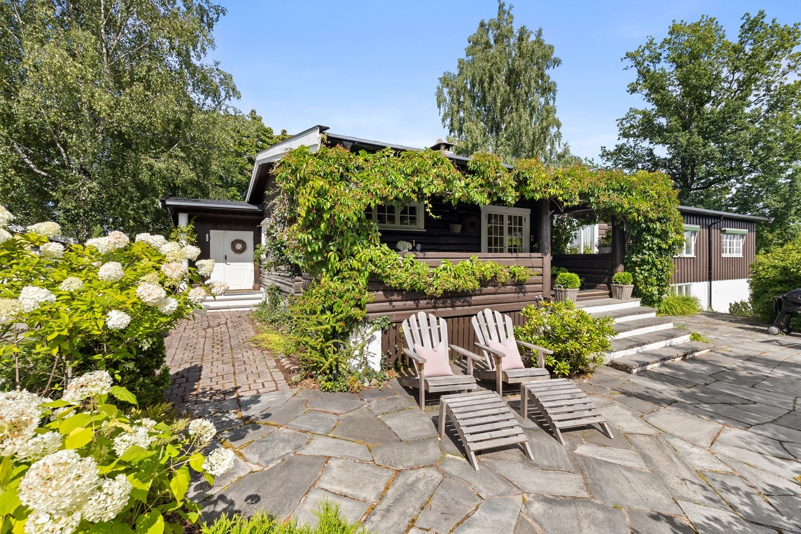 Hagen er skjermet og frodig. Galleribilde